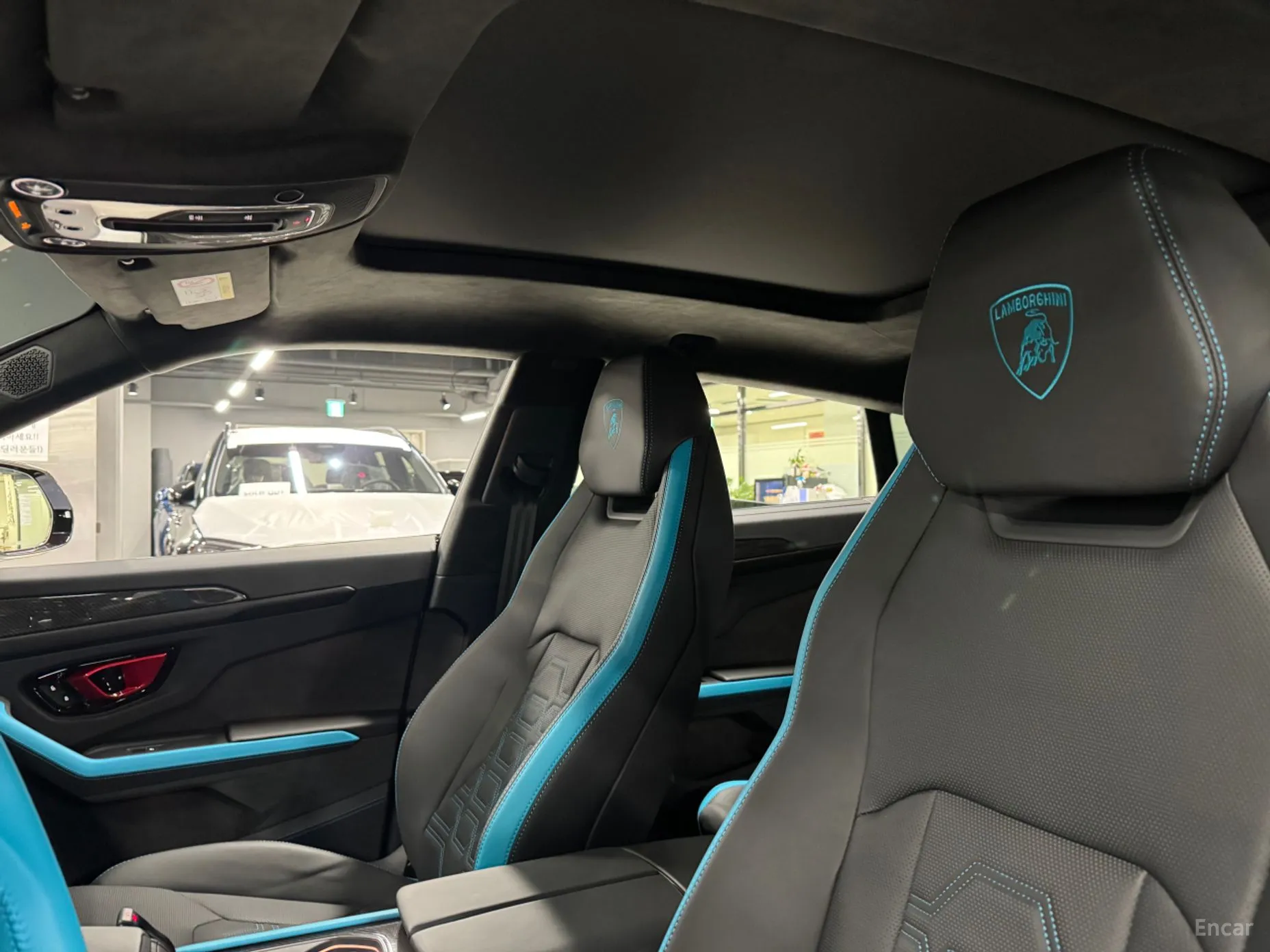 Lamborghini Urus превью 14