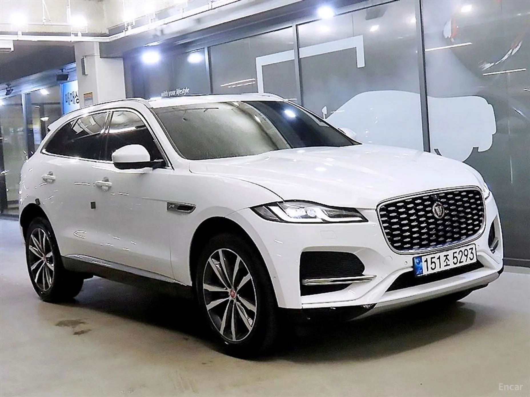 Jaguar F-PACE