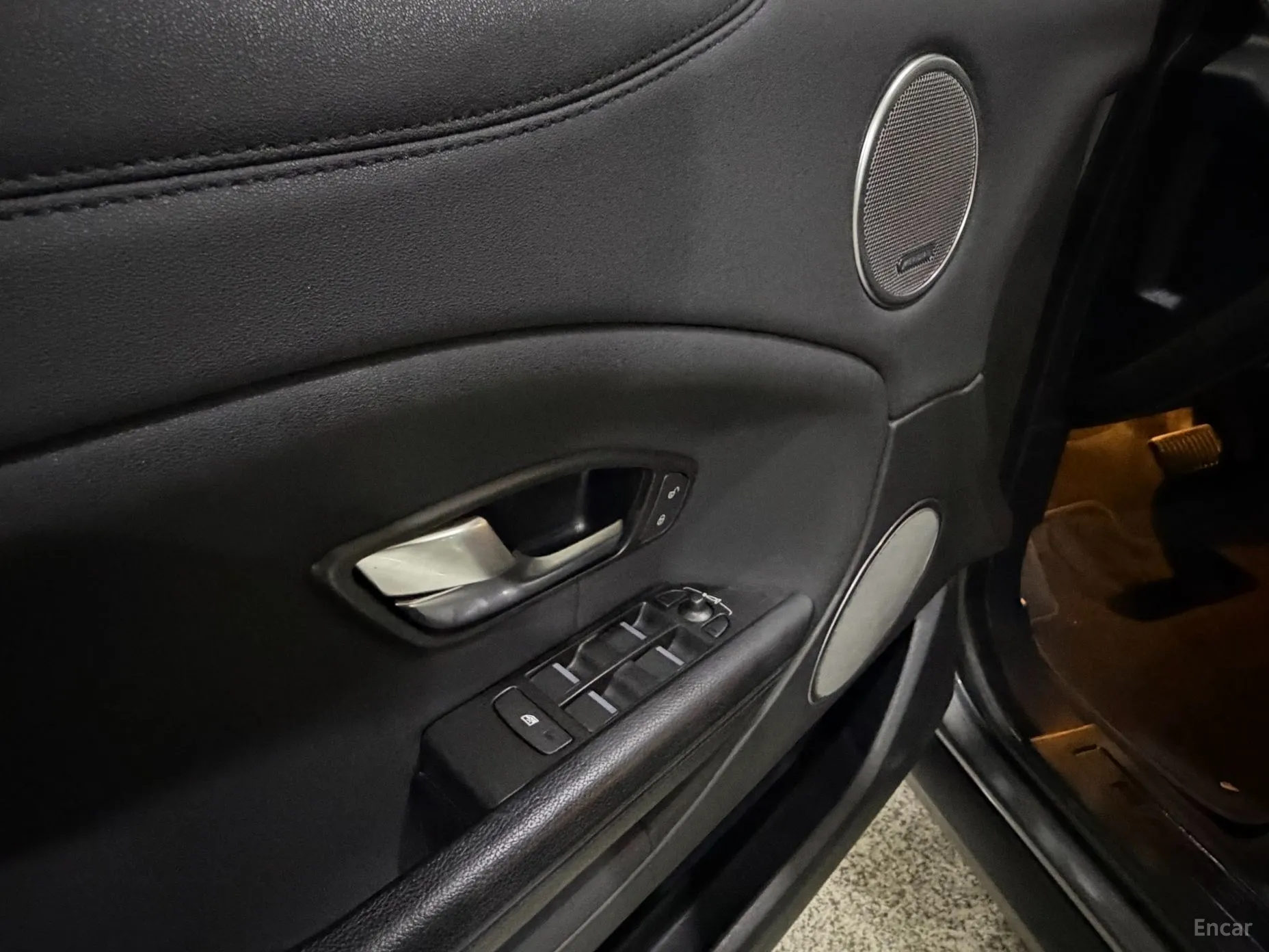 Land Rover Range Rover Evoque превью 15