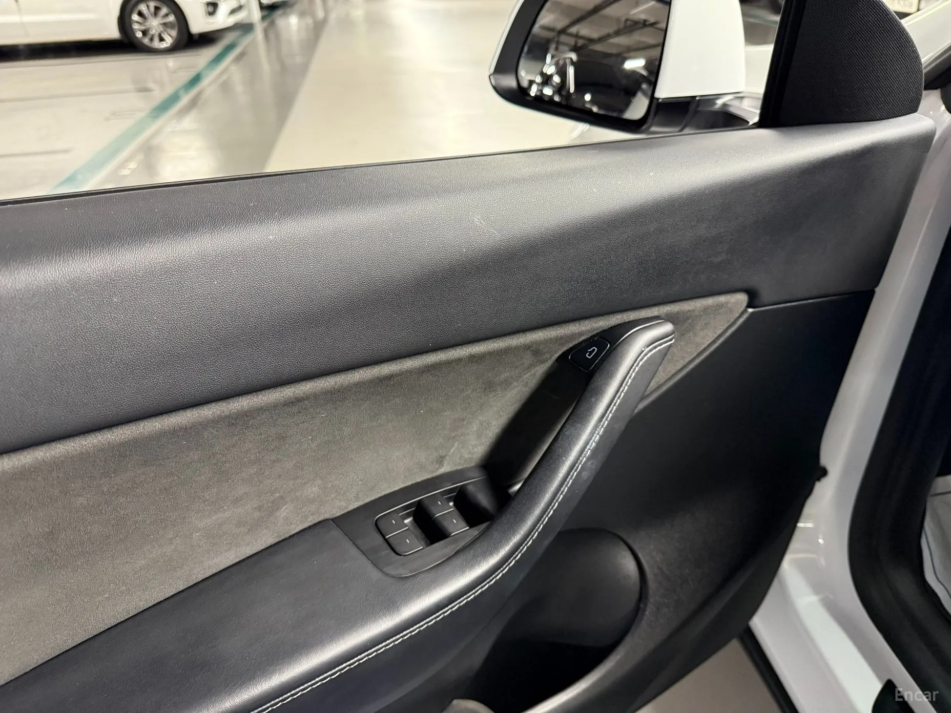 Tesla Model Y превью 11