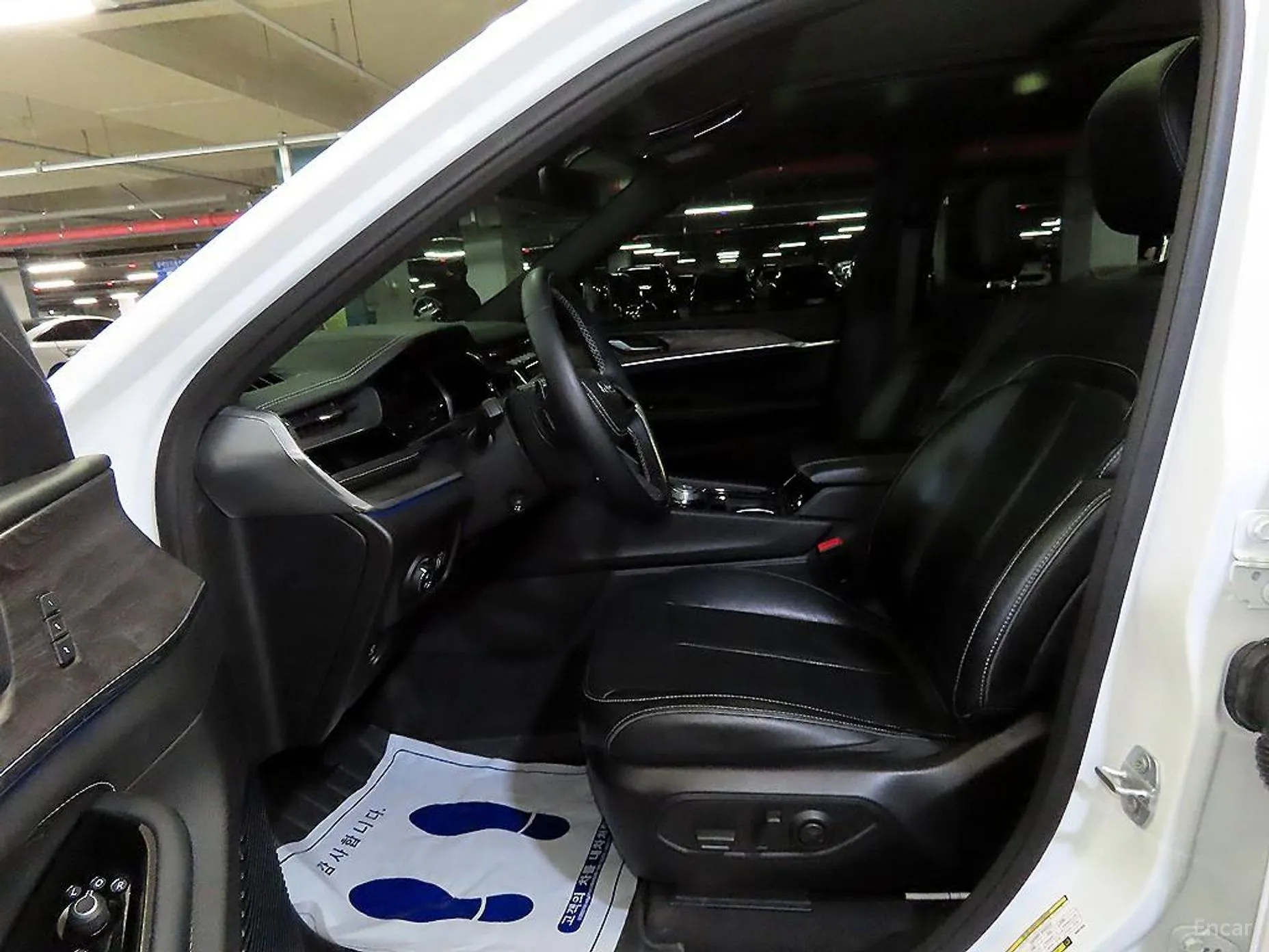 Jeep Grand Cherokee (WL) превью 6