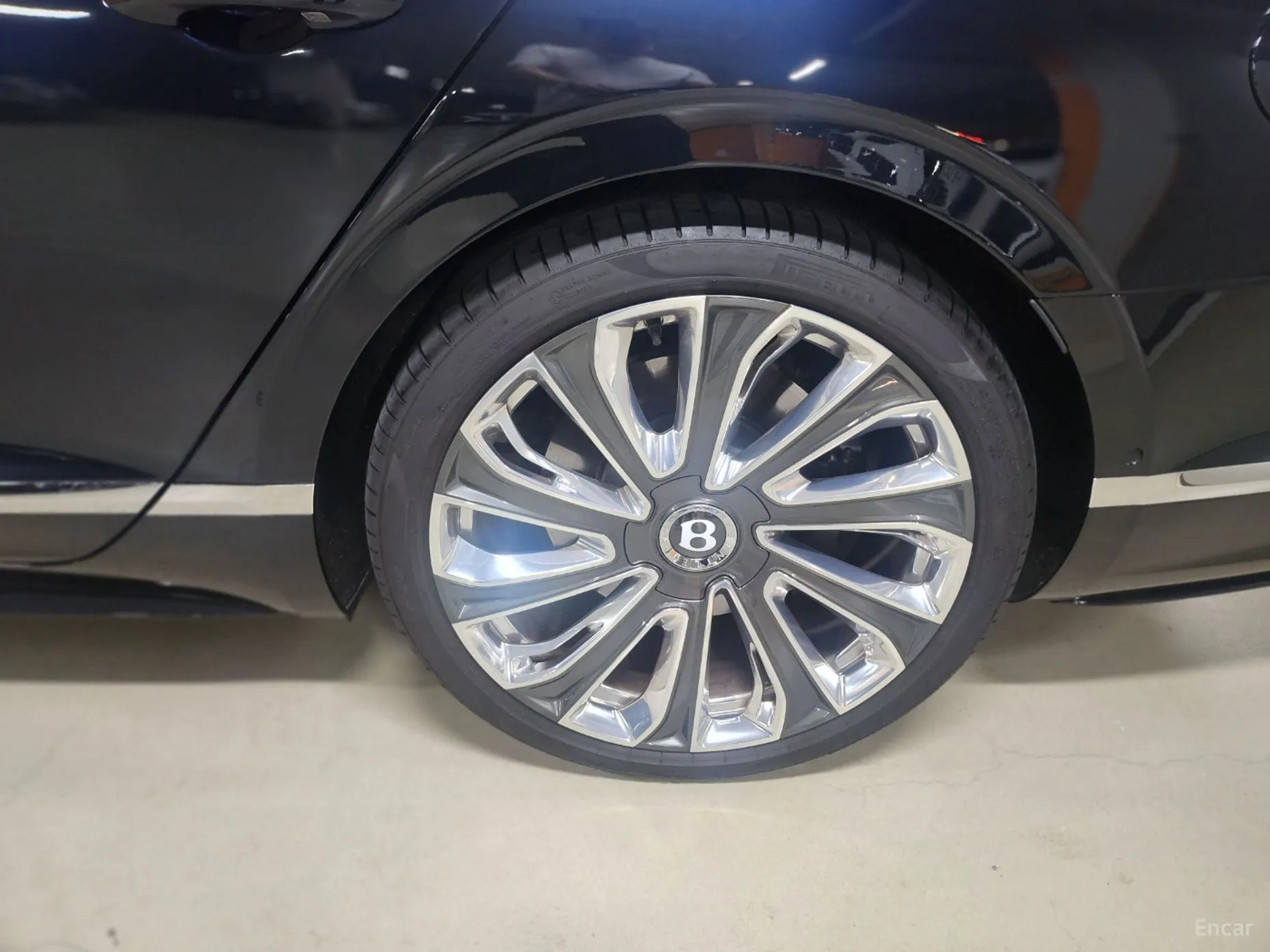Bentley Flying Spur 4th Generation превью 17