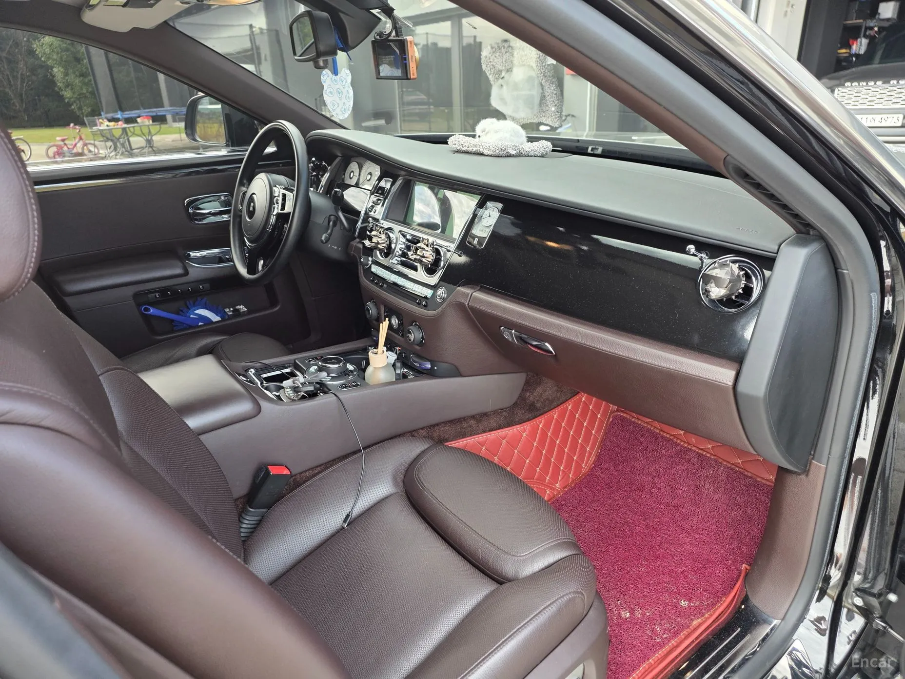 Rolls-Royce Ghost превью 5