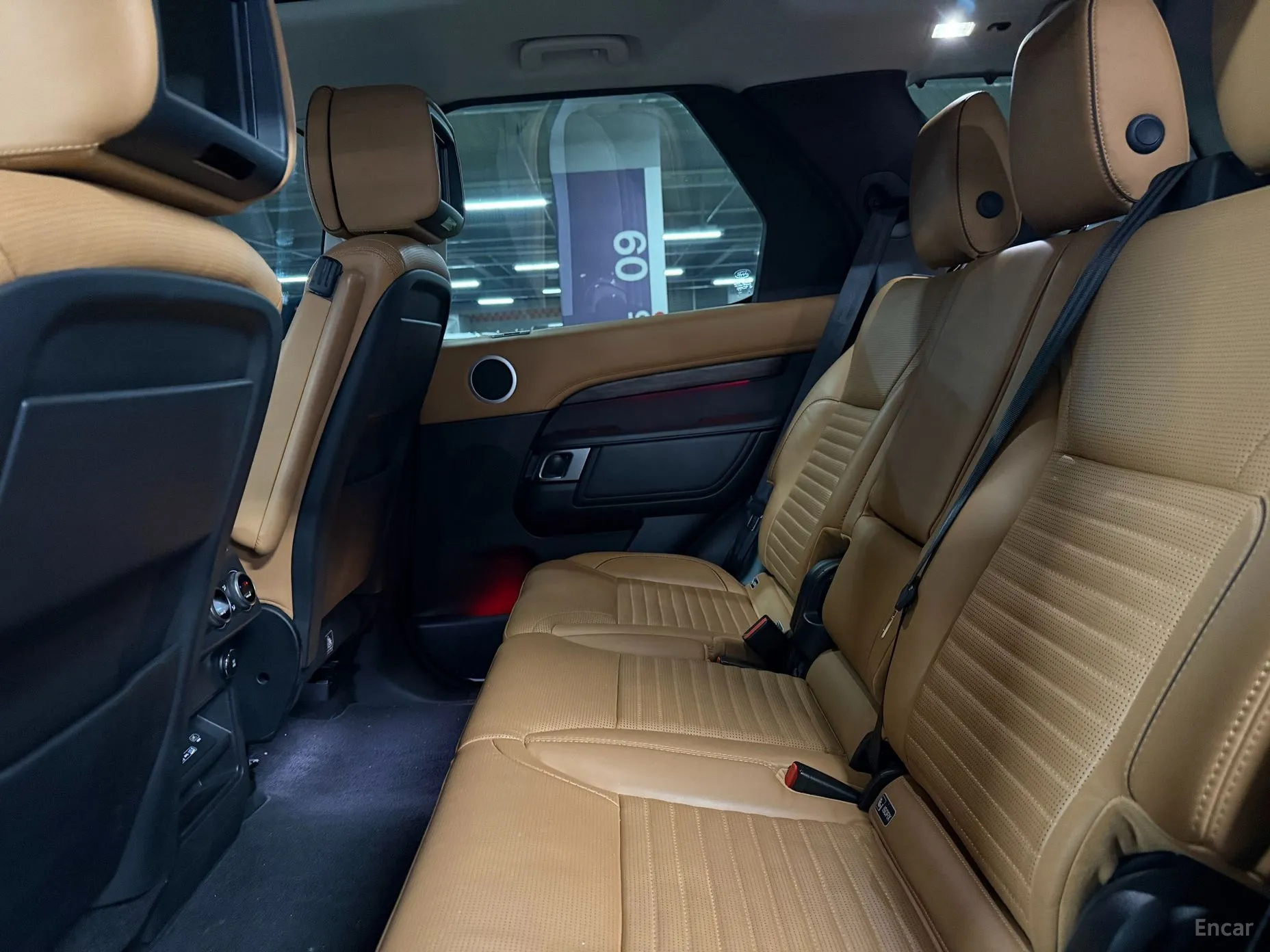Land Rover Discovery 5 превью 6