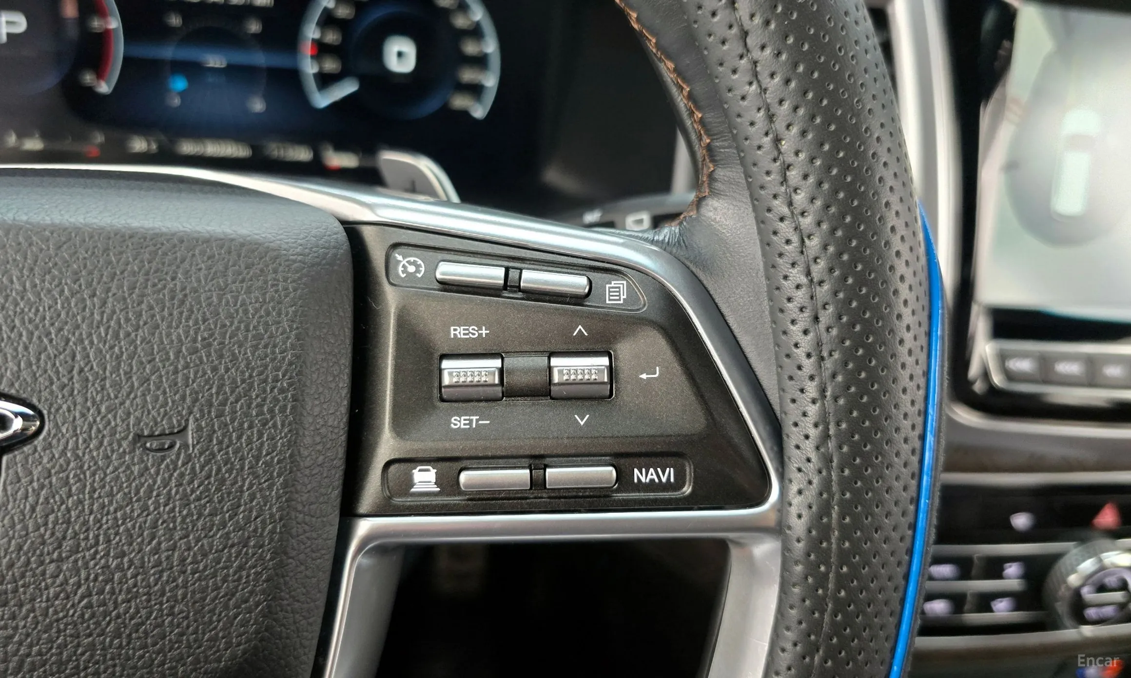 KG Mobility (SsangYong) Rexton превью 17