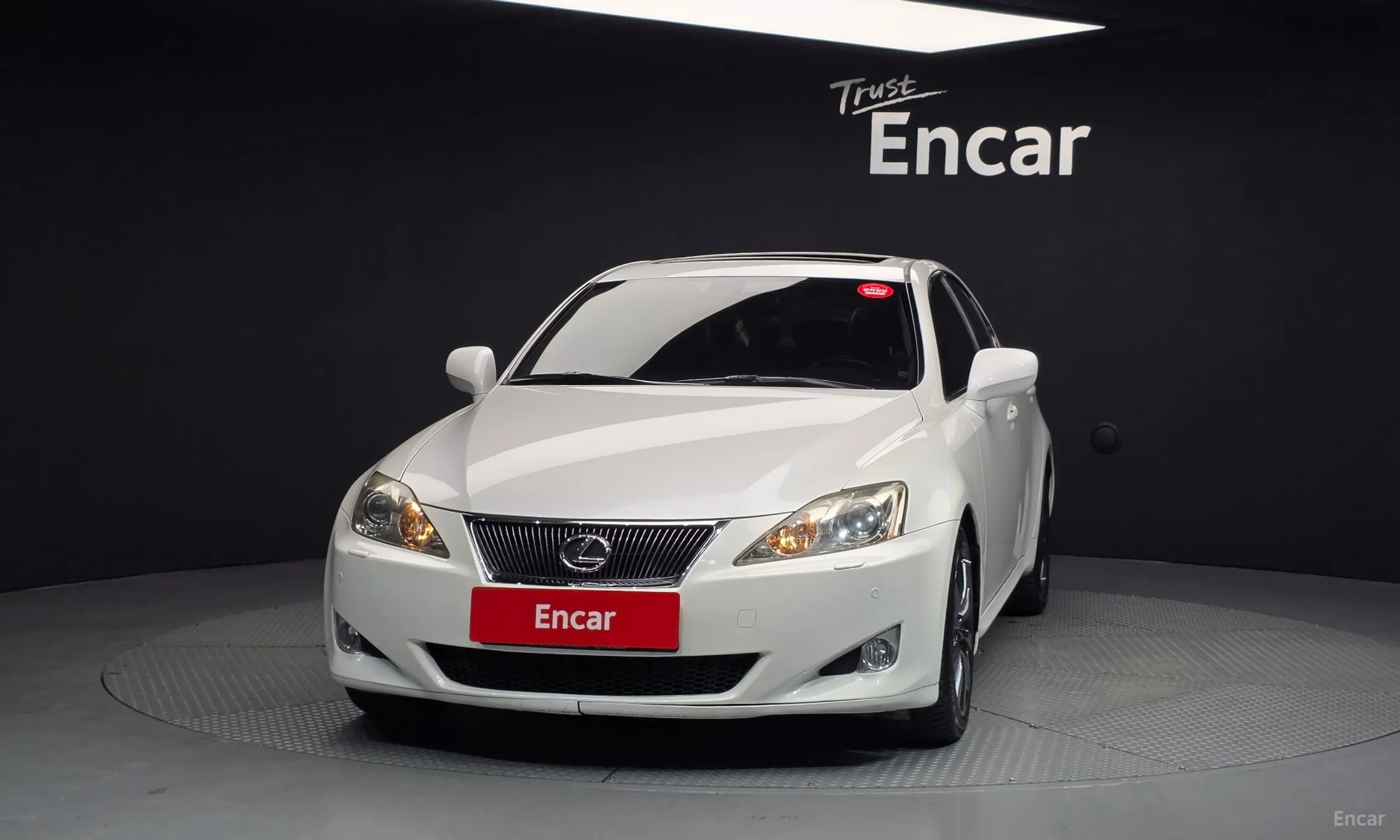 Lexus IS250 превью 3