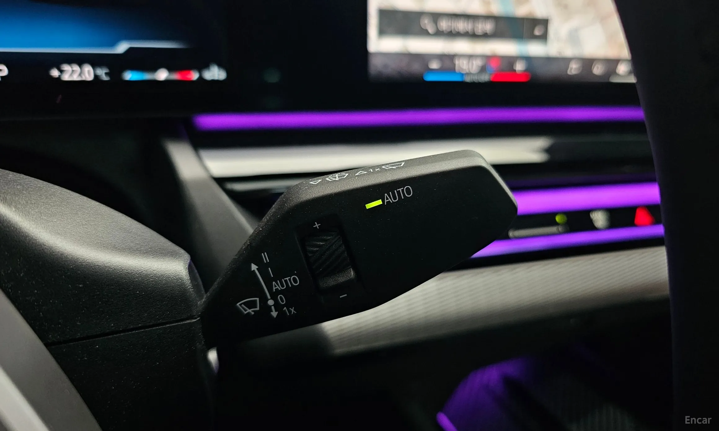 BMW 5 Series (G60) превью 18