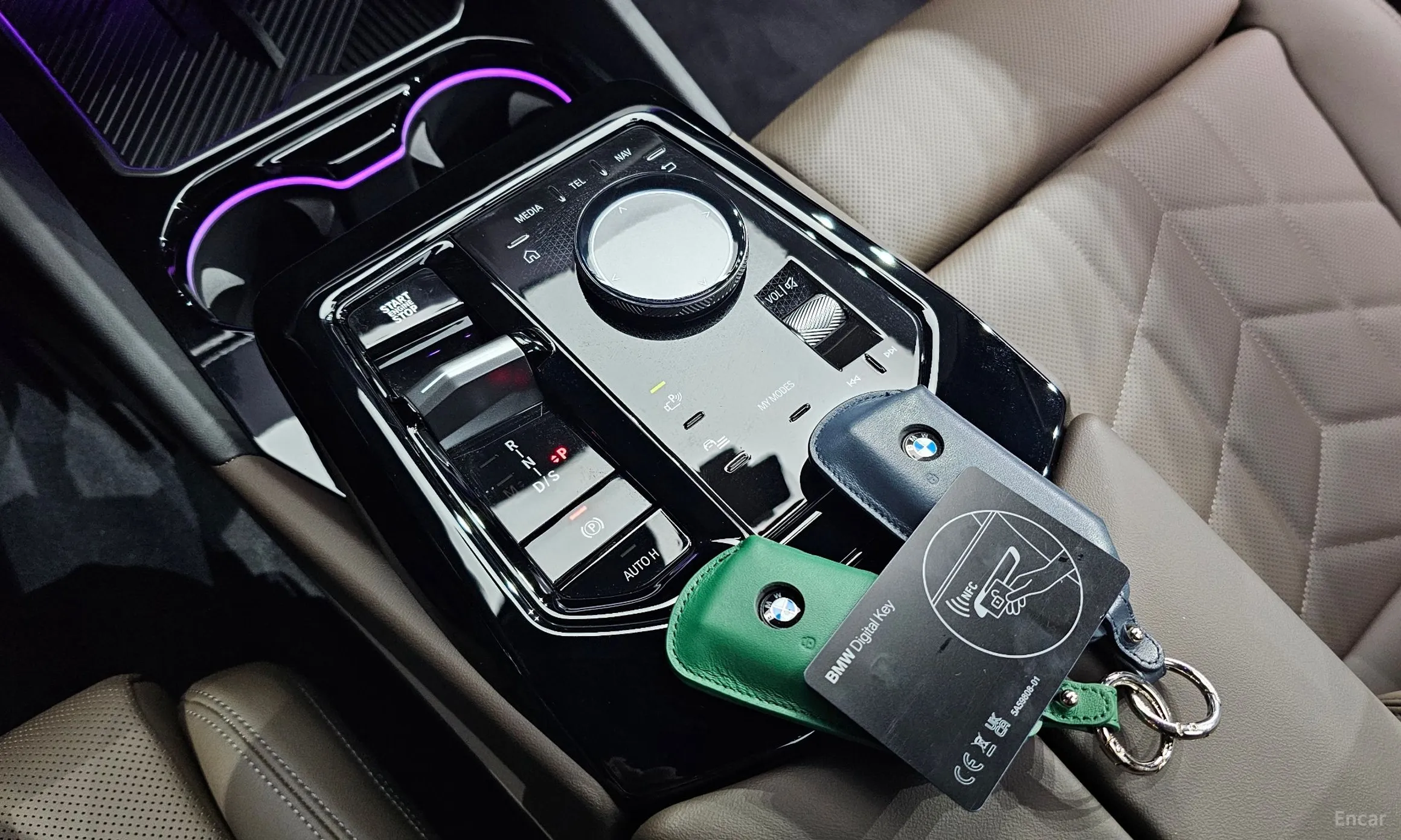 BMW 5 Series (G60) превью 9