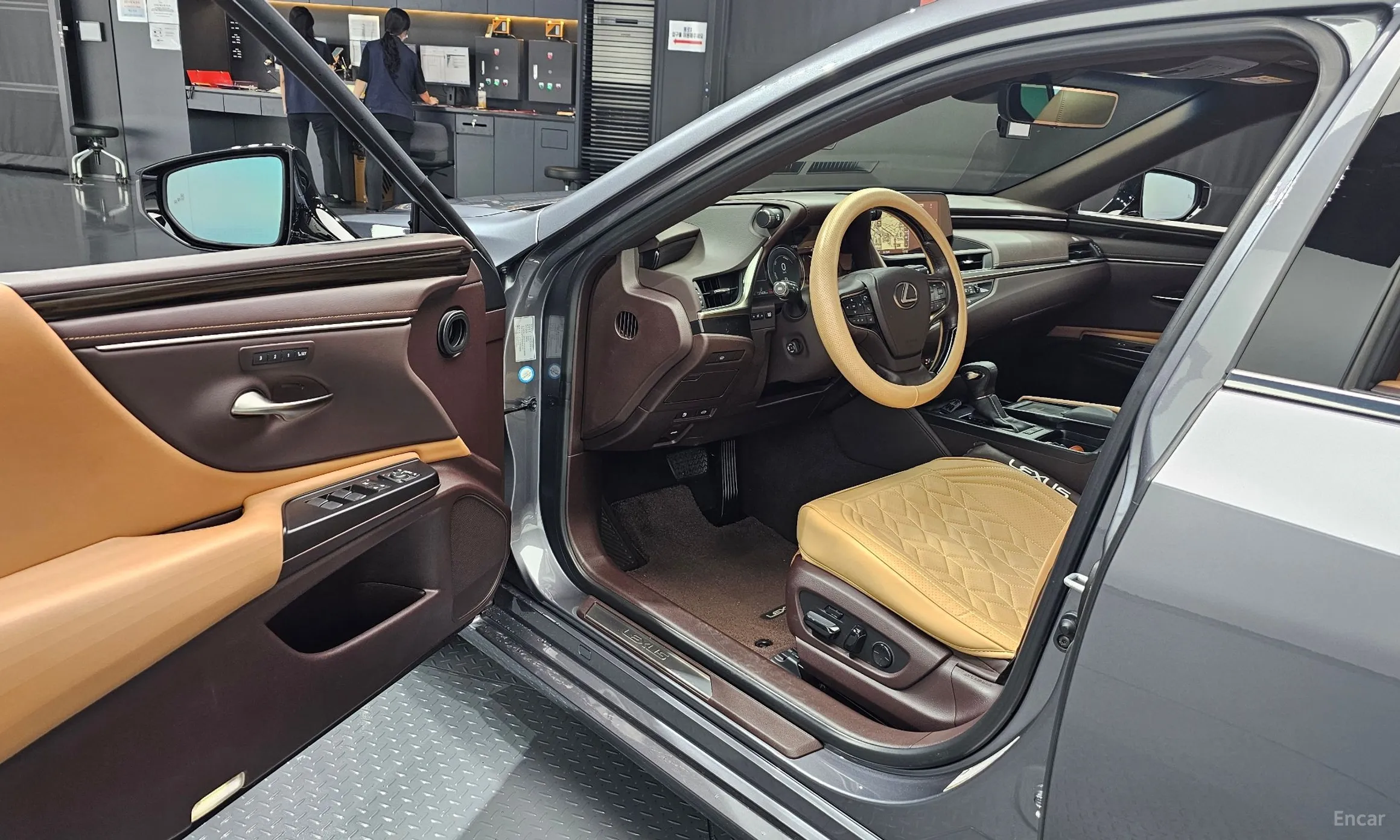 Lexus ES300h 7th Generation превью 10