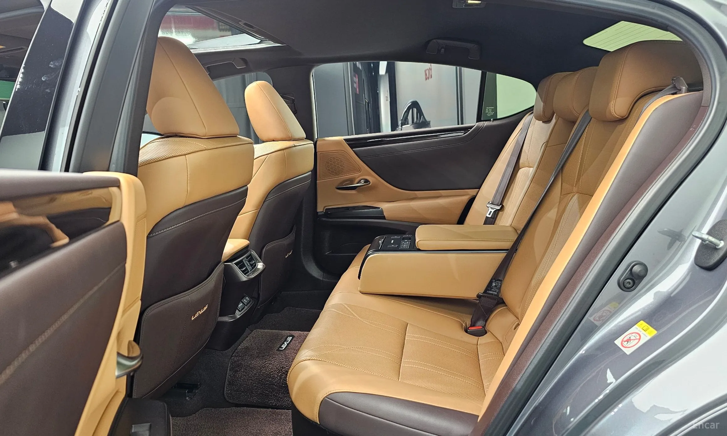 Lexus ES300h 7th Generation превью 12