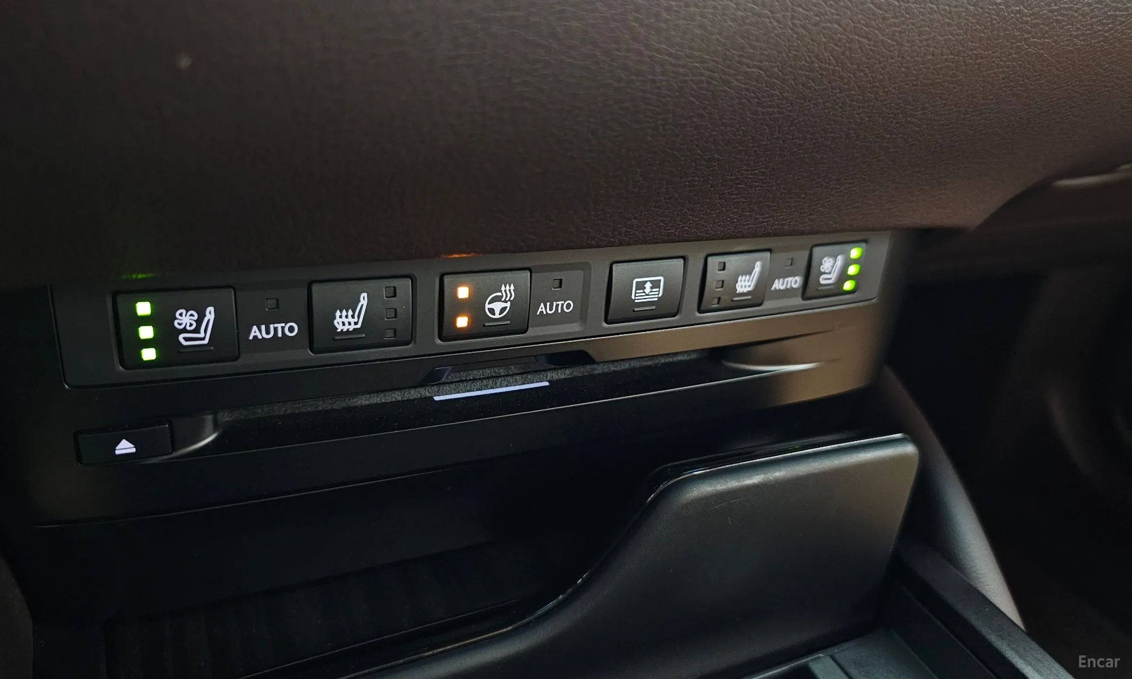 Lexus ES300h 7th Generation превью 18