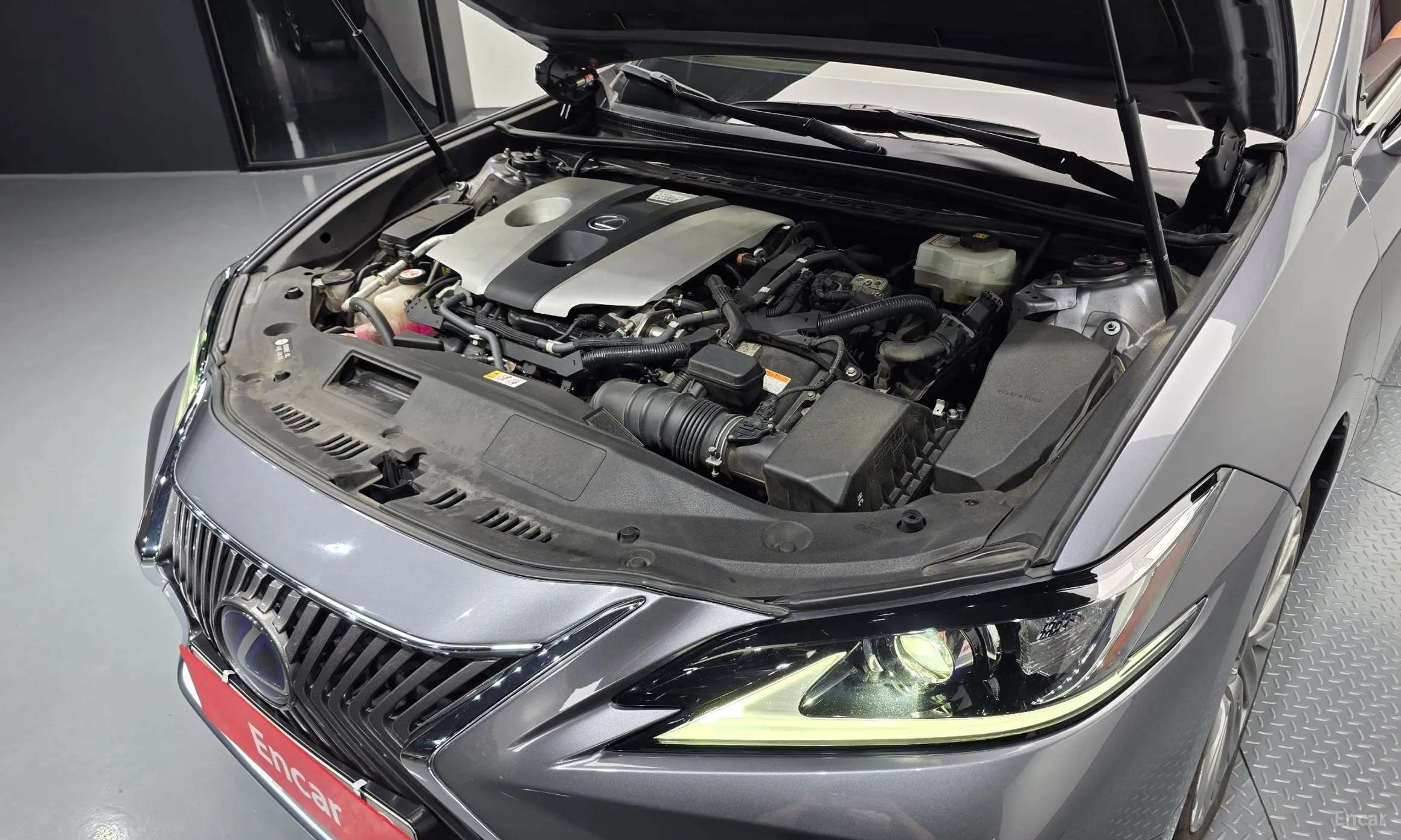 Lexus ES300h 7th Generation превью 6