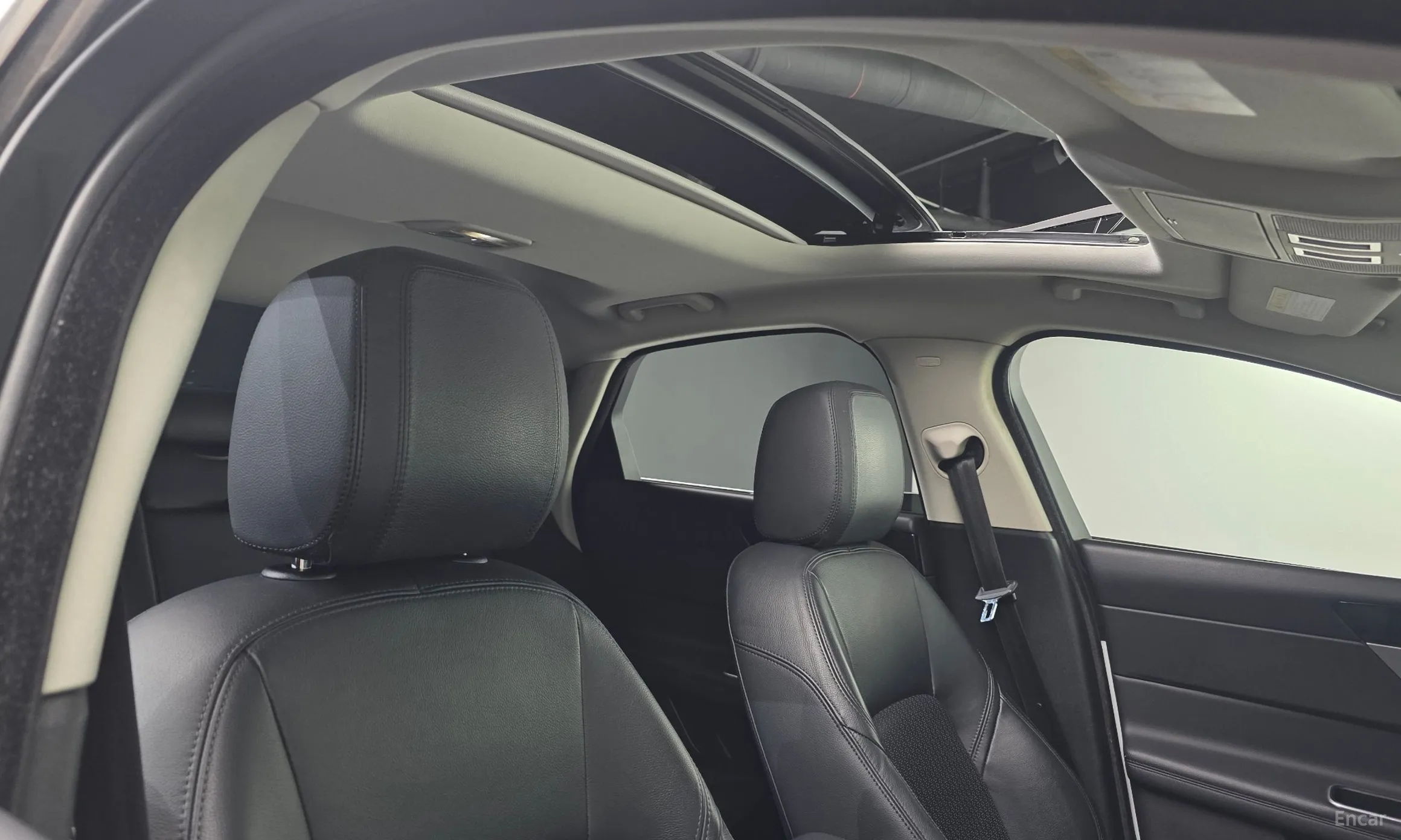 Jaguar XF (x260) превью 18