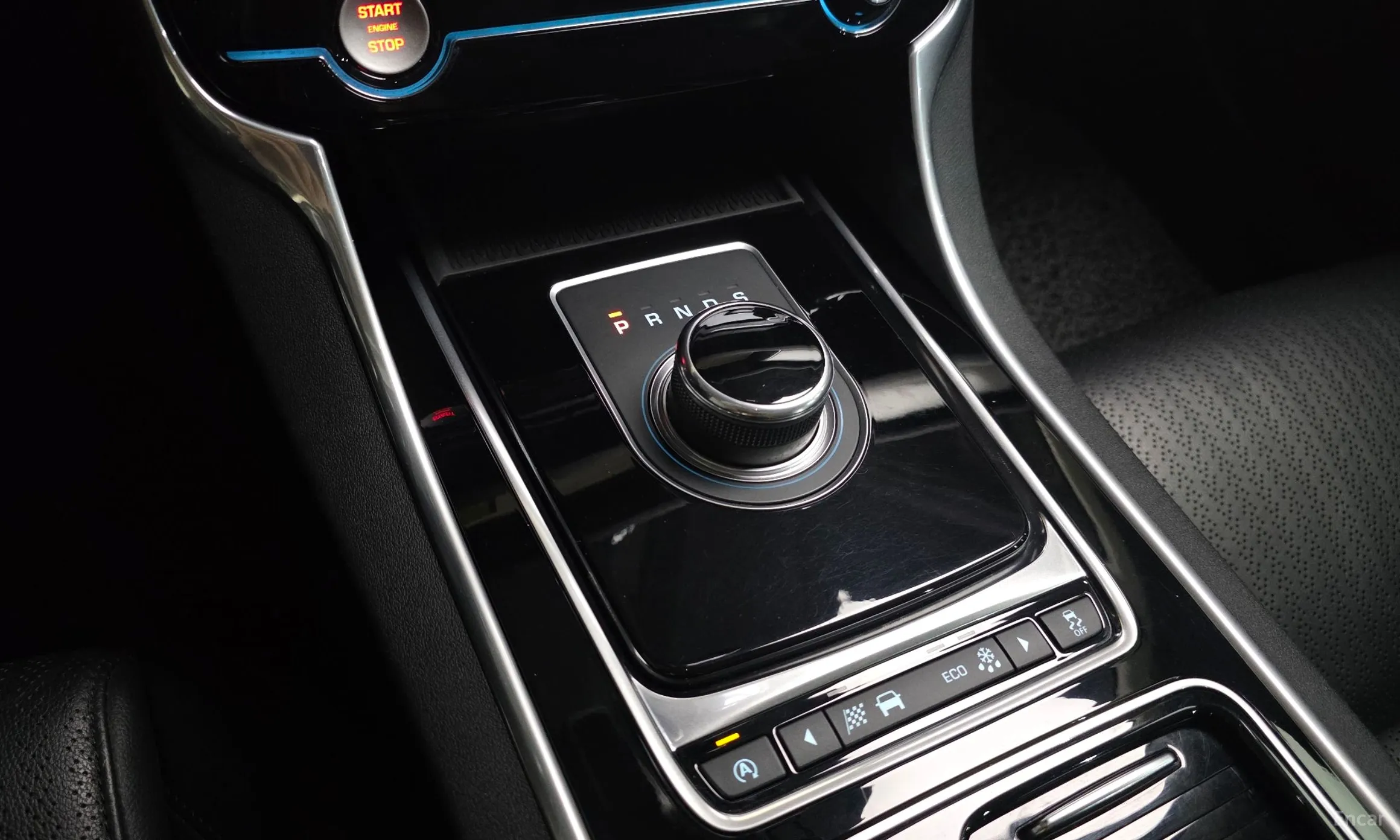 Jaguar XF (x260) превью 9