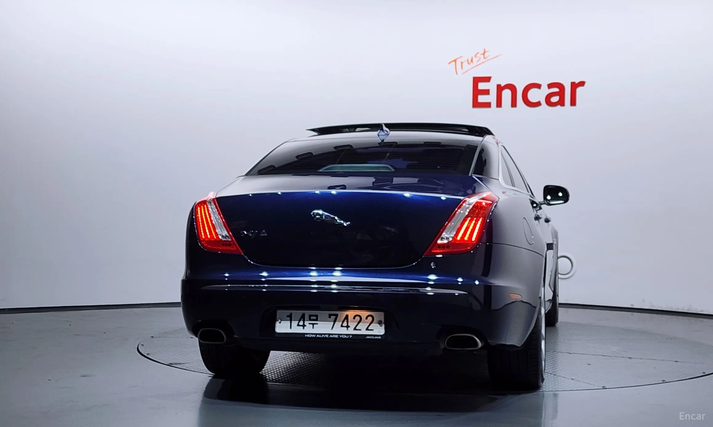 Jaguar All New XJ превью 4