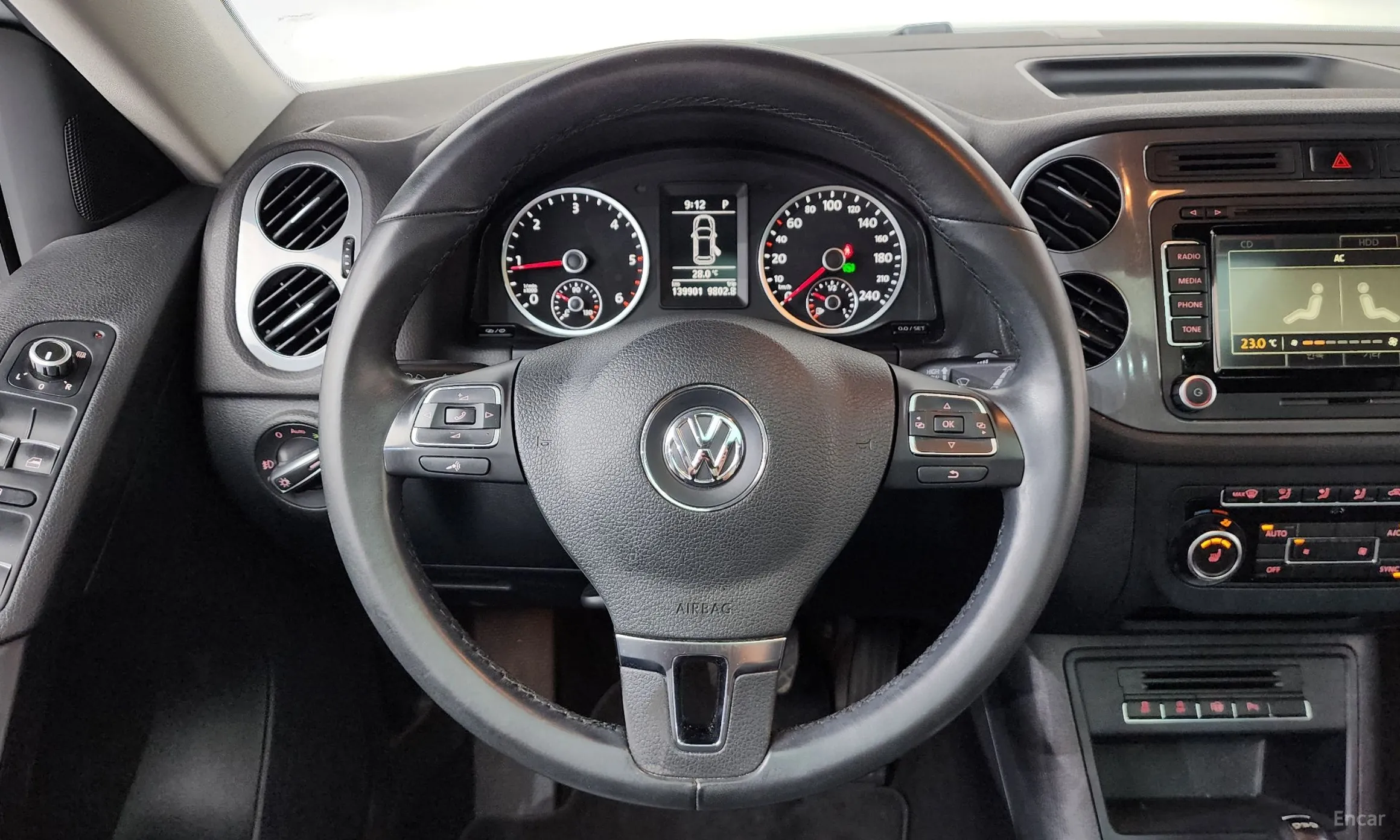 Volkswagen New Tiguan превью 13