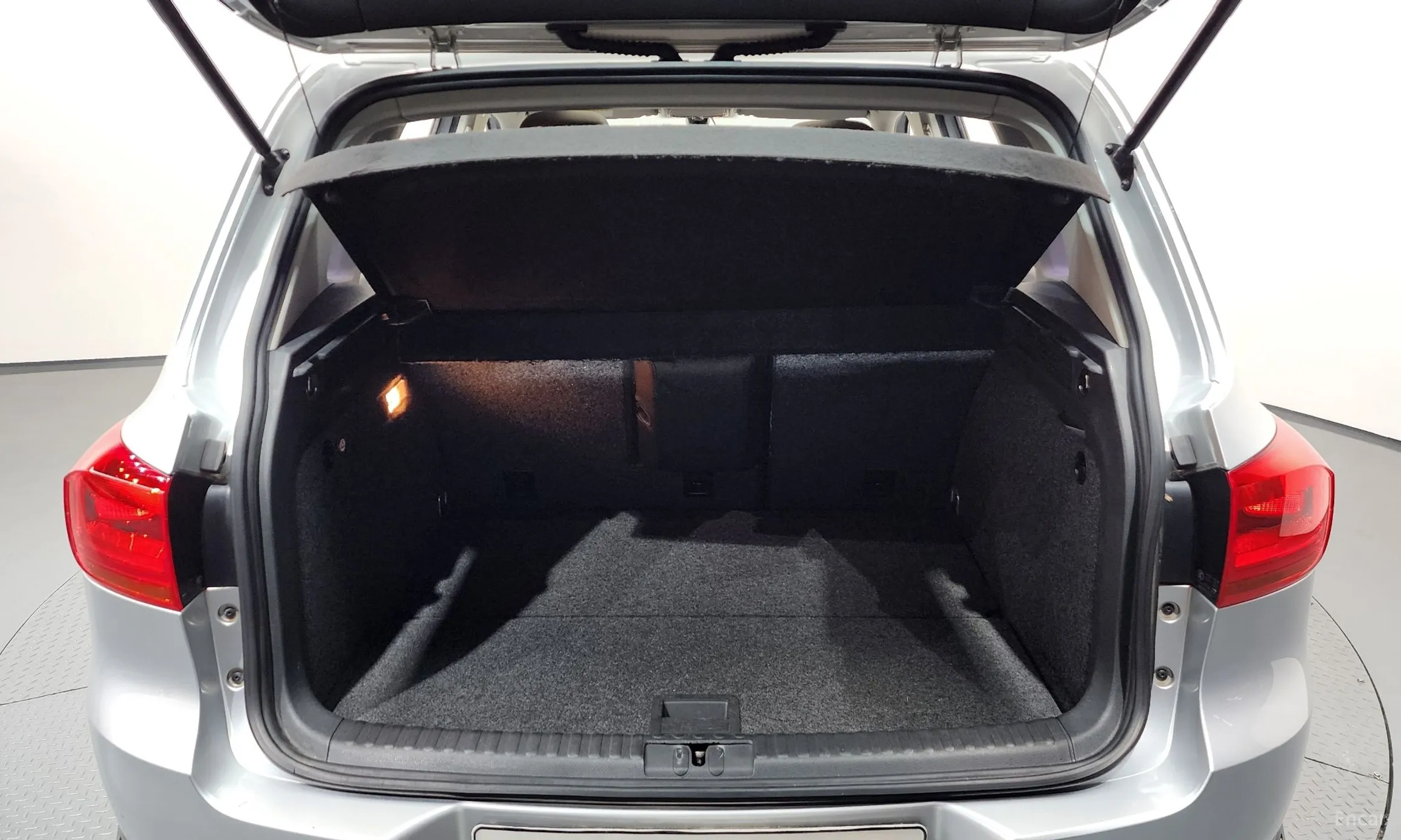 Volkswagen New Tiguan превью 20