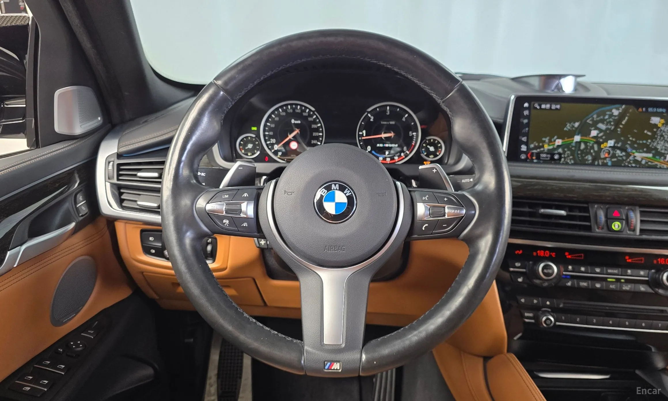 BMW X6 (F16) превью 12