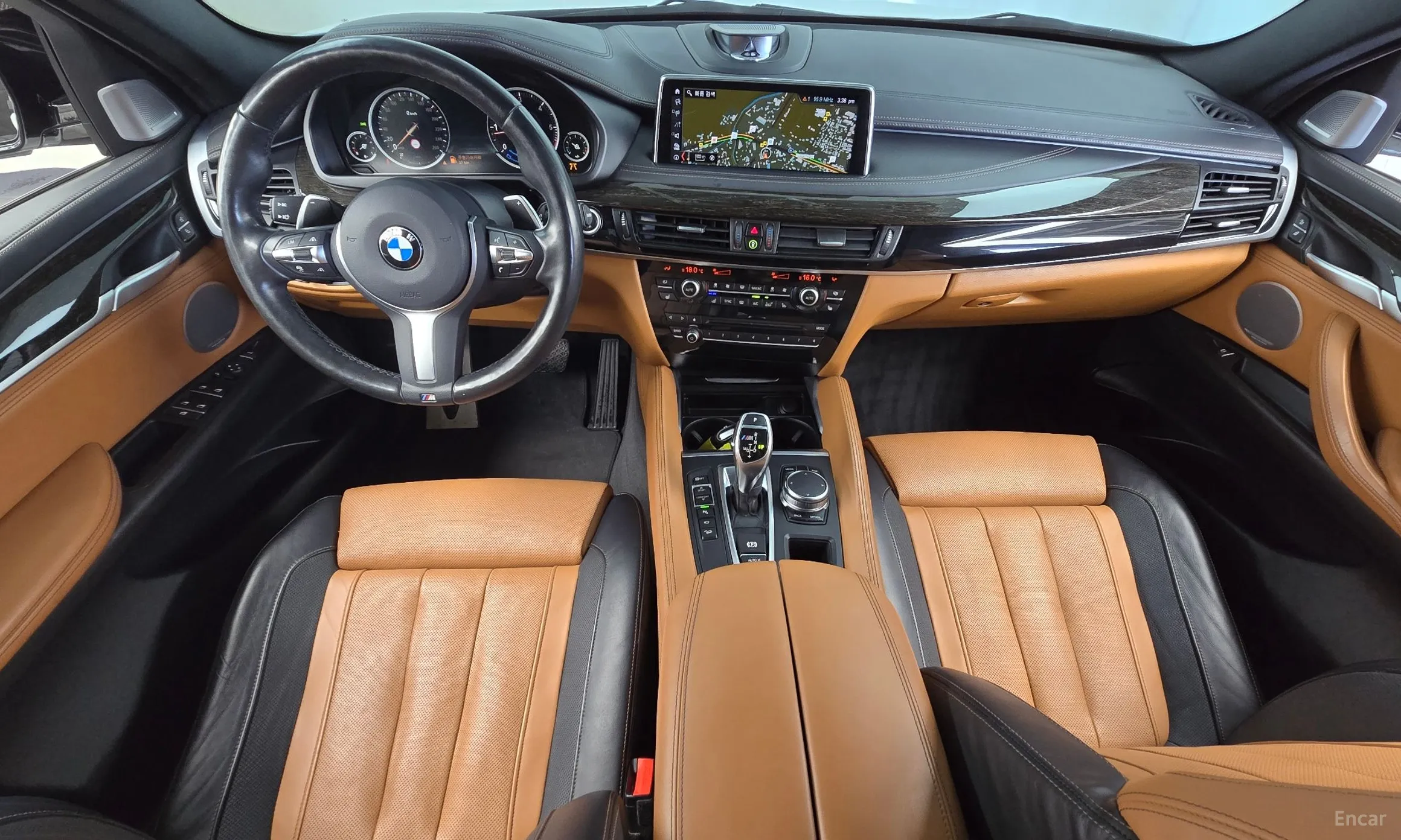 BMW X6 (F16) превью 7