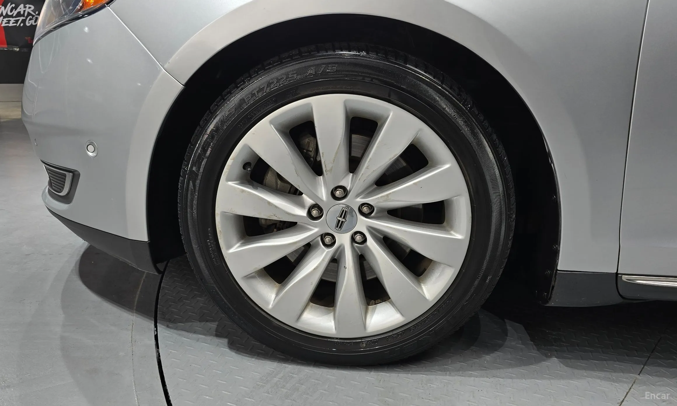 Lincoln New MKS превью 5