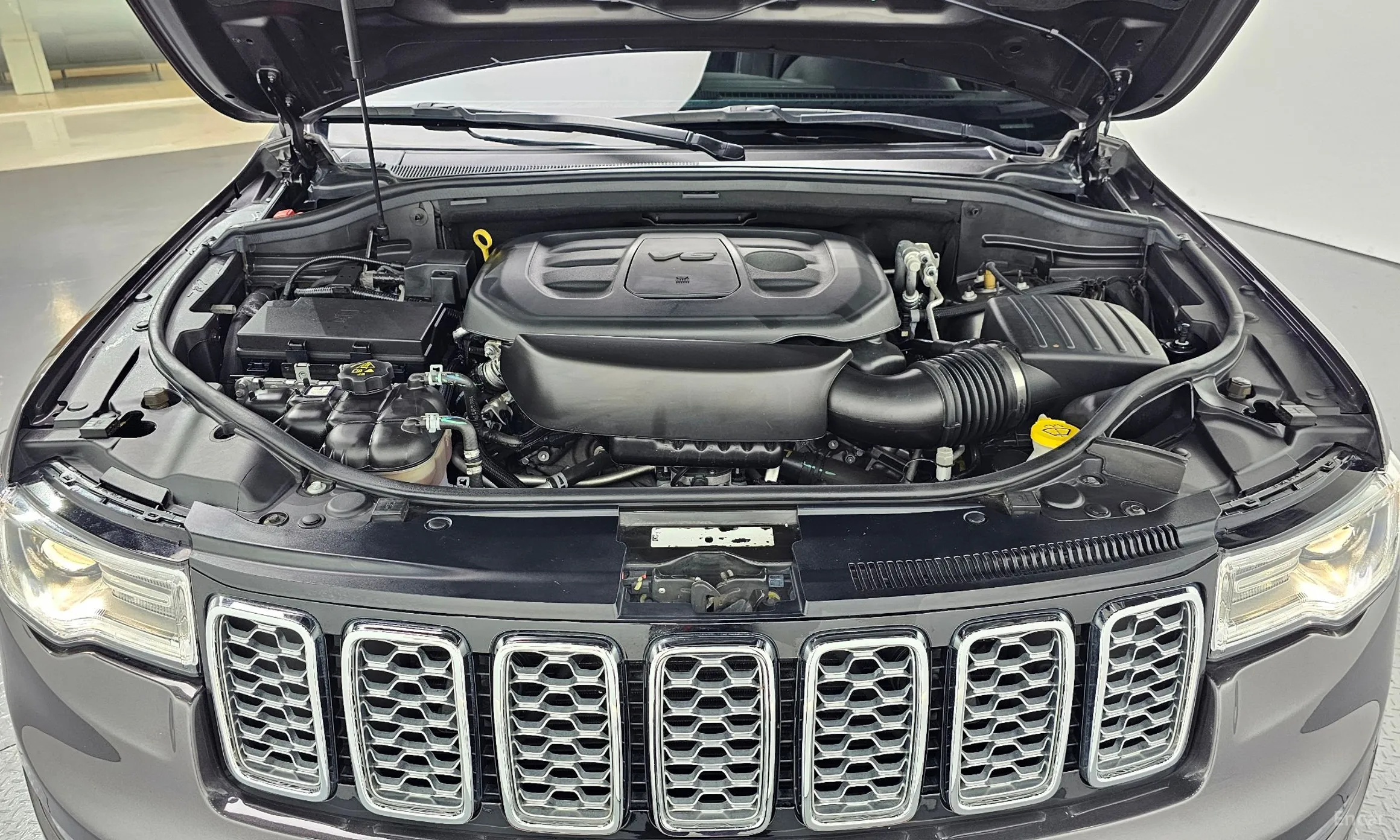 Jeep Grand Cherokee превью 6