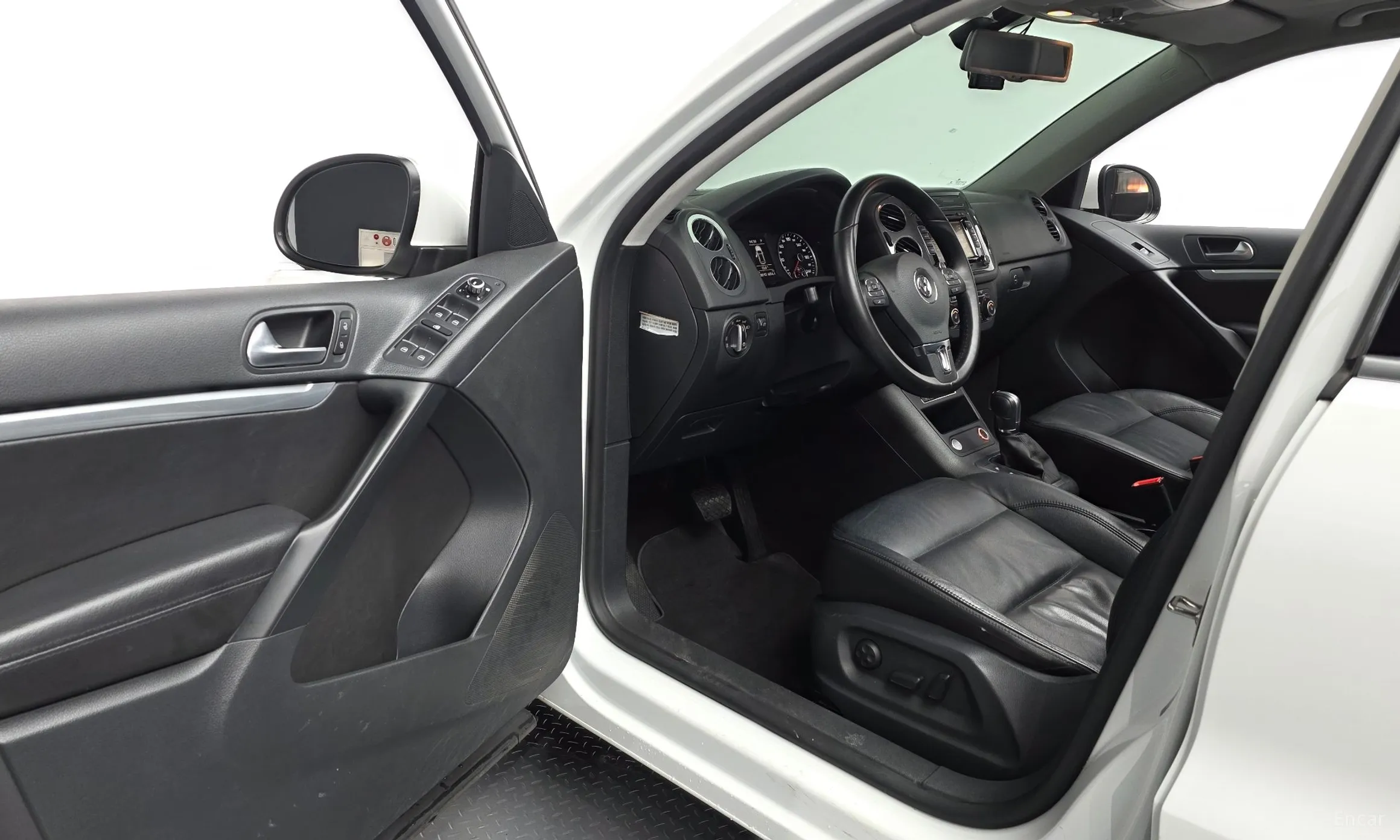 Volkswagen New Tiguan превью 10