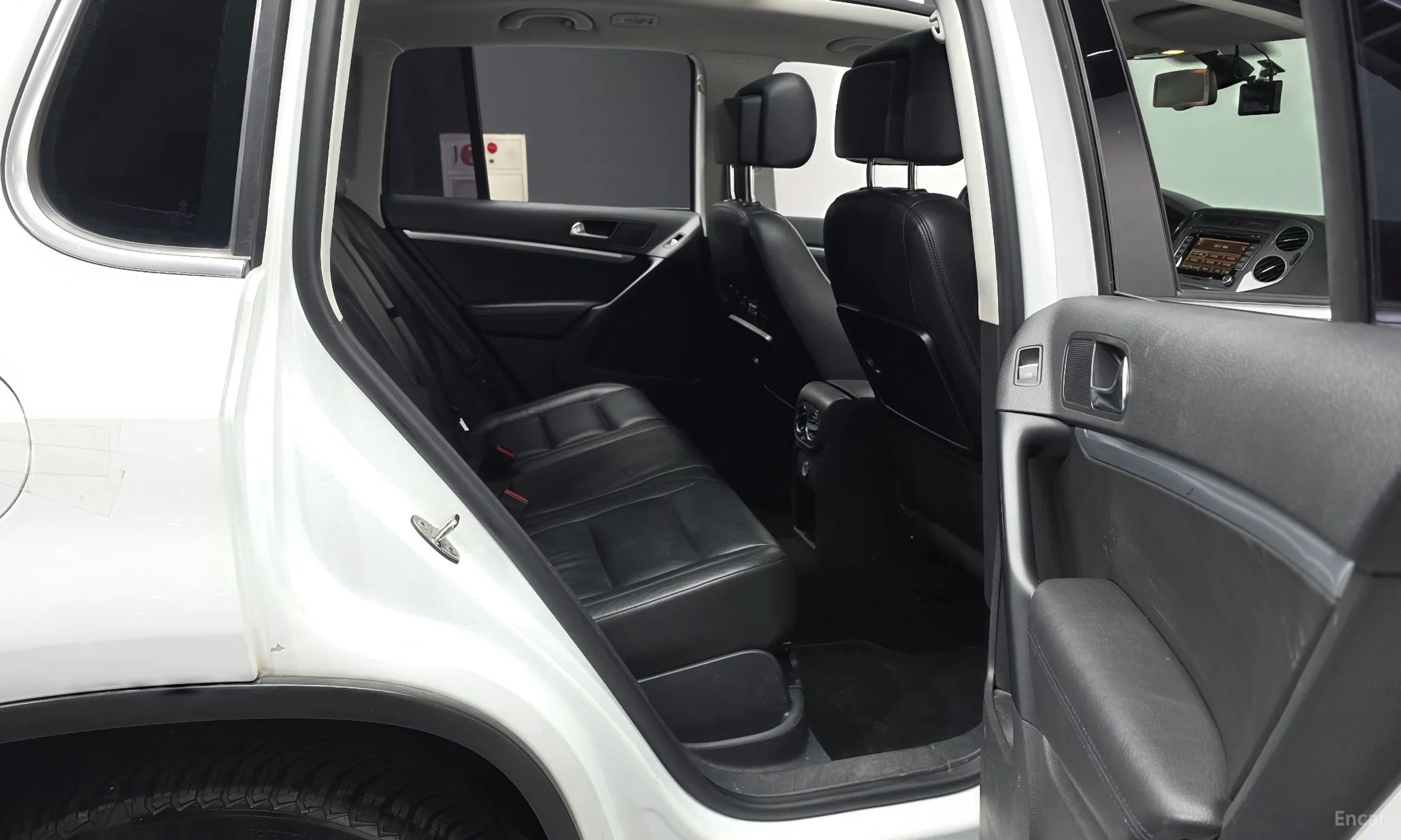 Volkswagen New Tiguan превью 12
