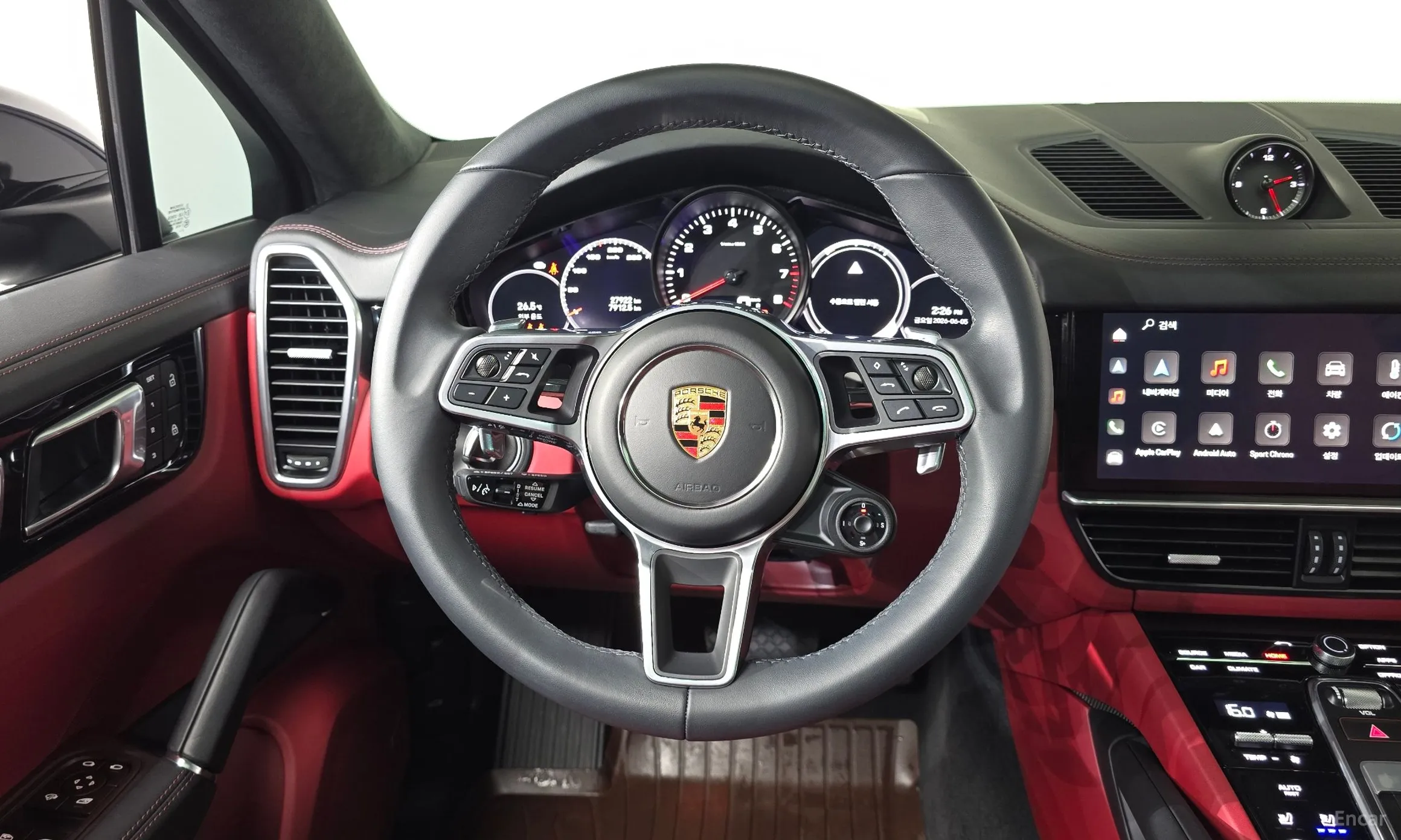 Porsche Cayenne (PO536) превью 13