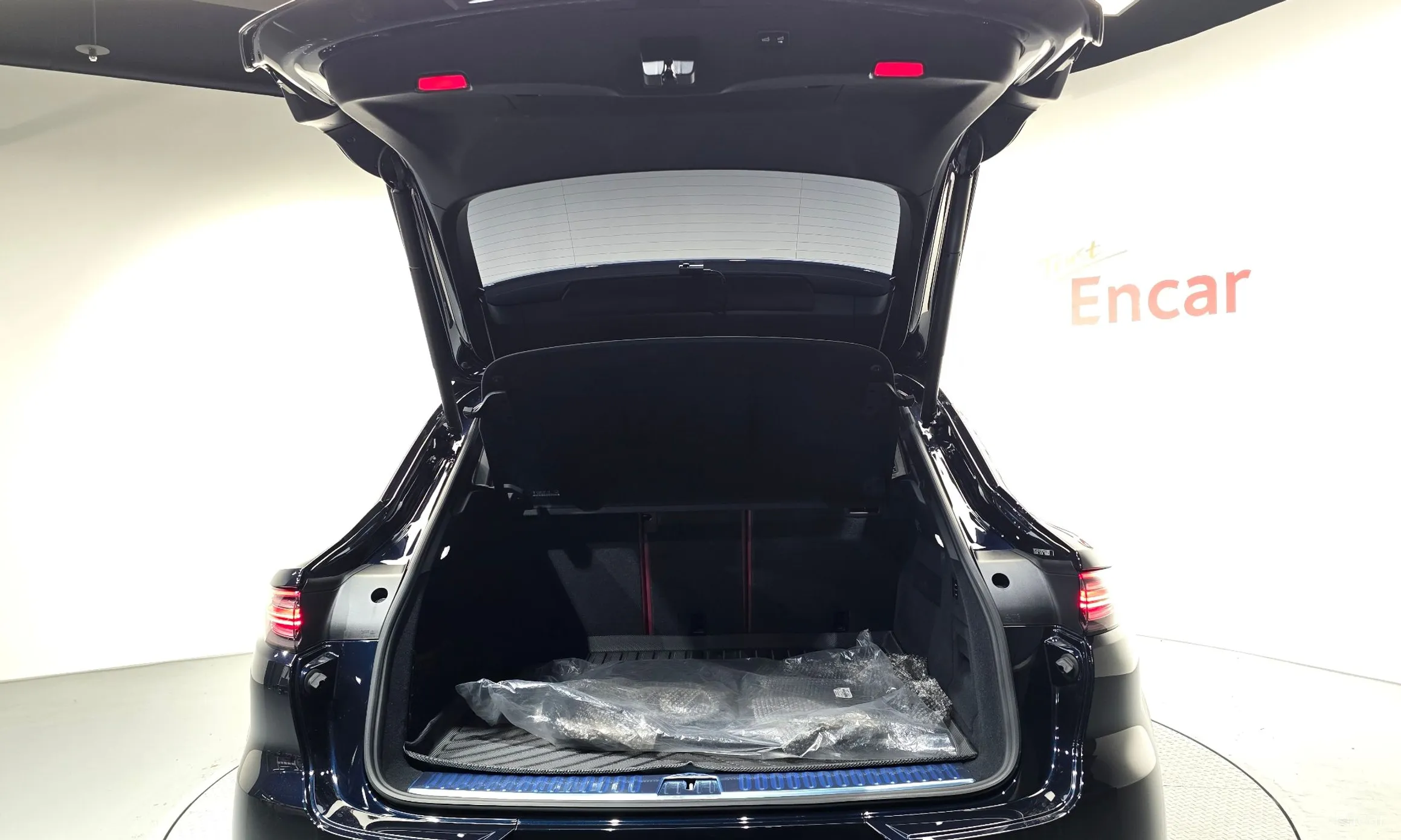 Porsche Cayenne (PO536) превью 17