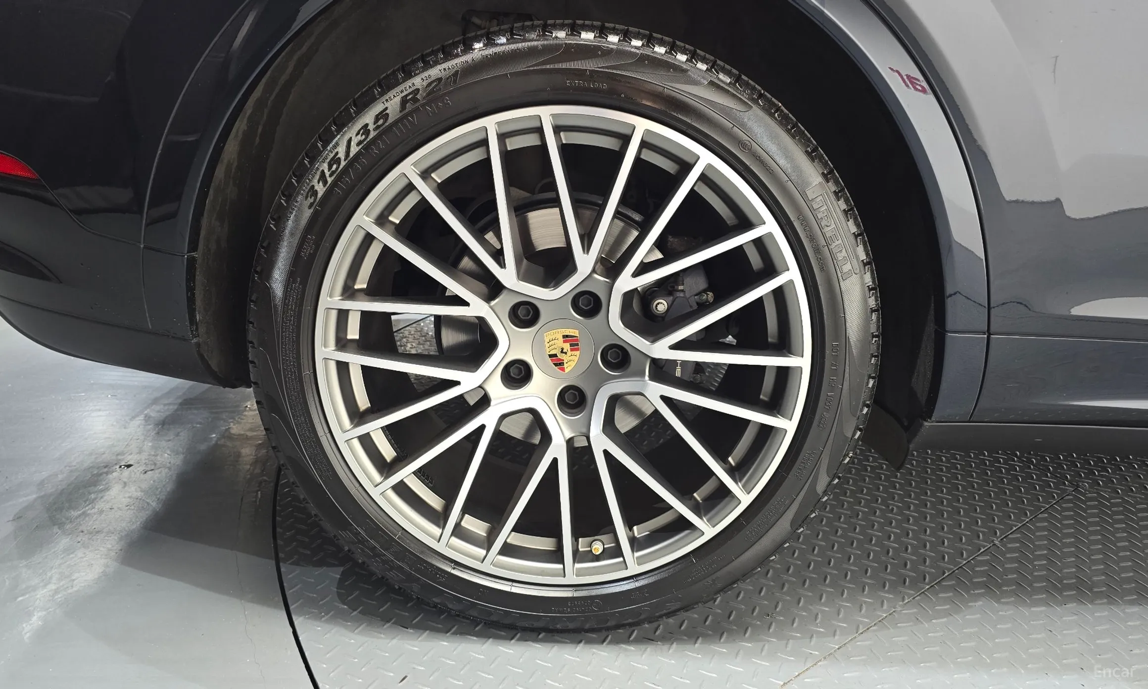 Porsche Cayenne (PO536) превью 5