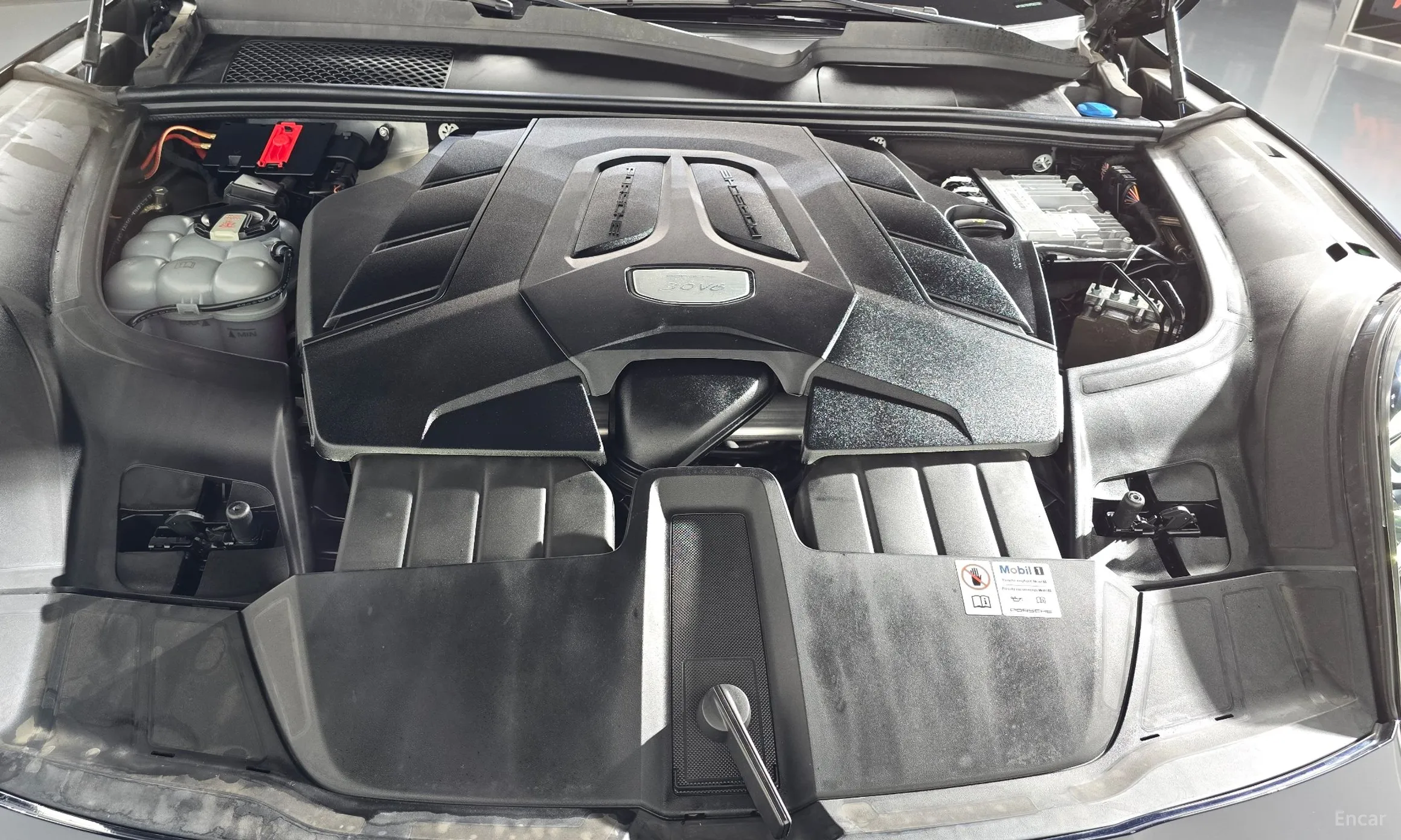 Porsche Cayenne (PO536) превью 6