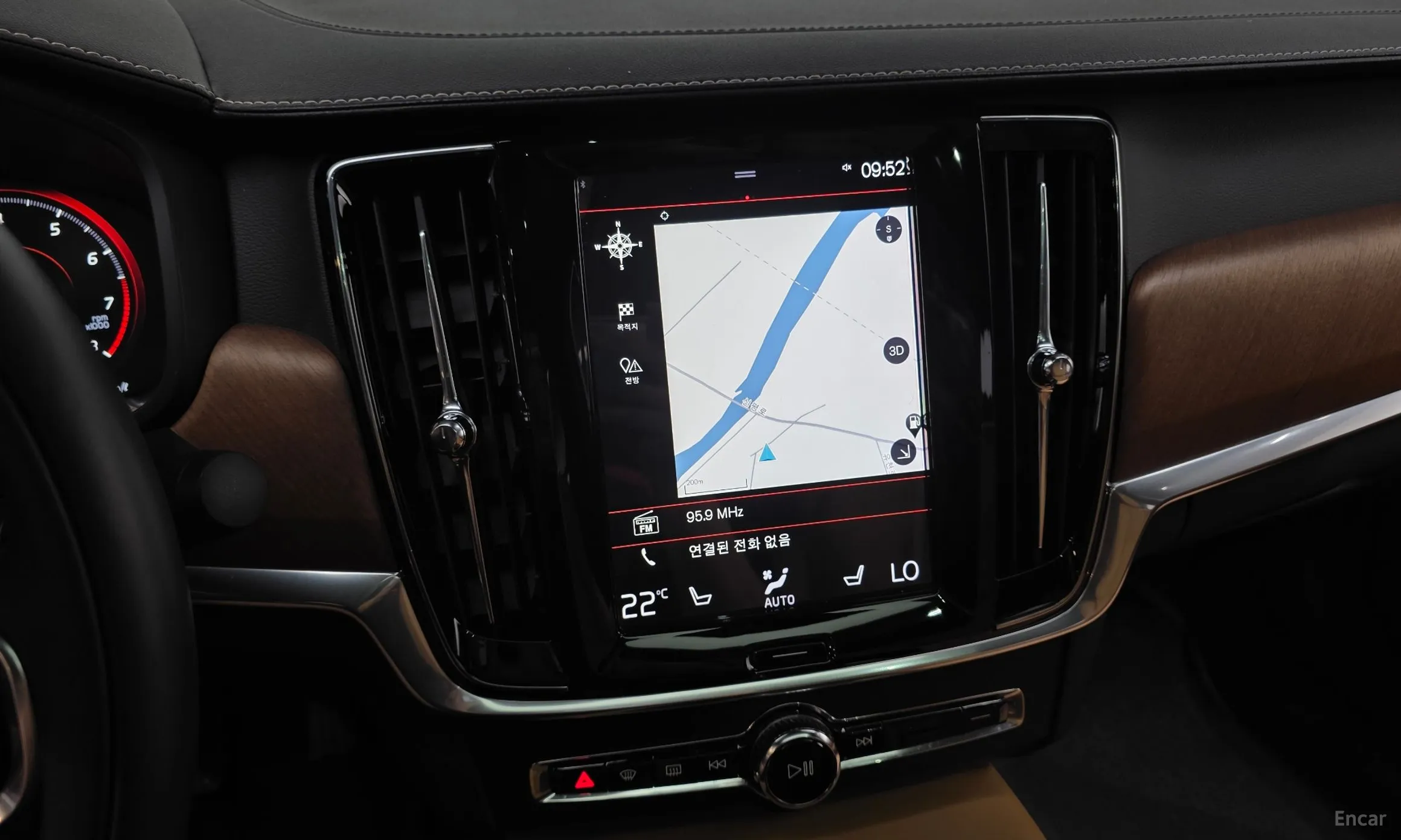 Volvo S90 превью 14
