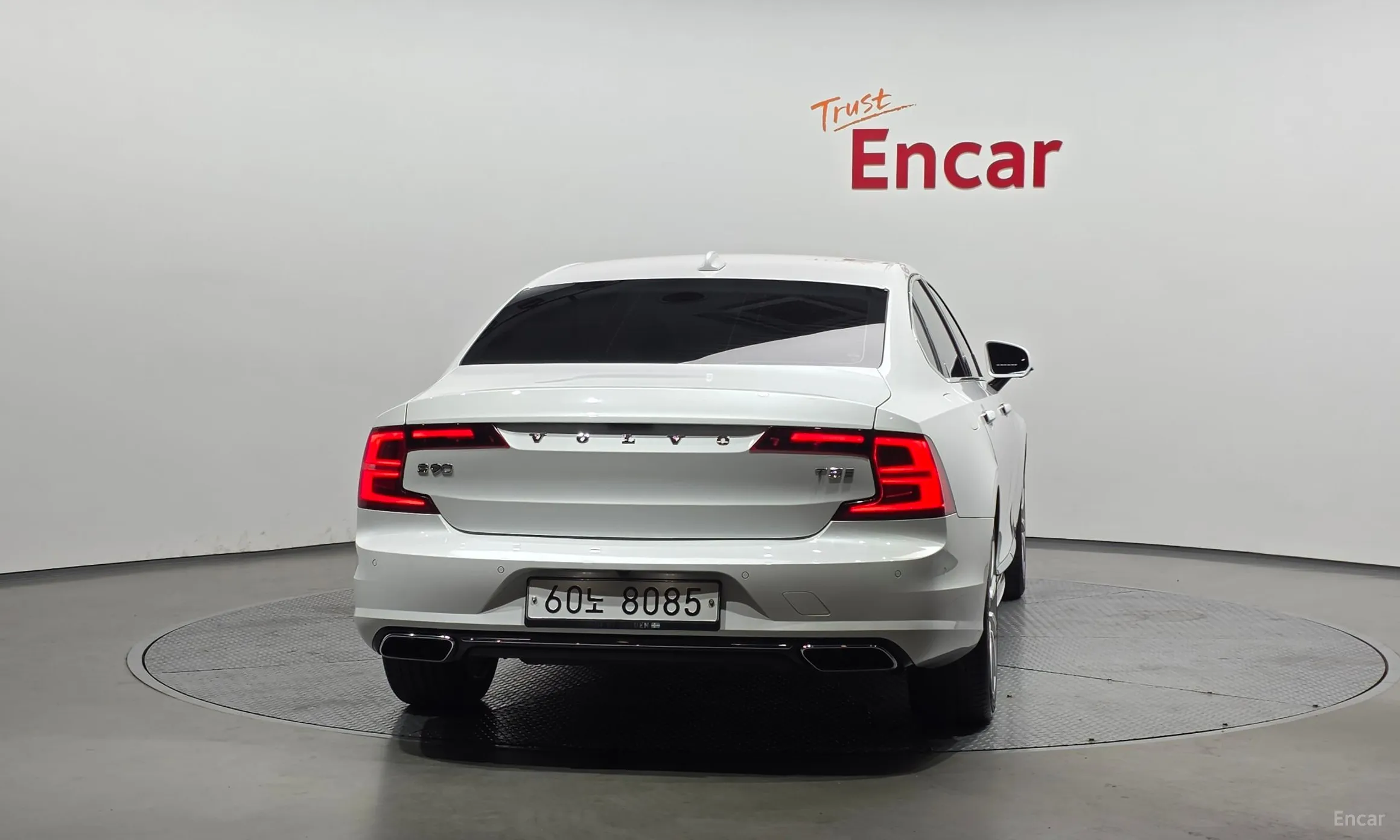 Volvo S90 превью 4