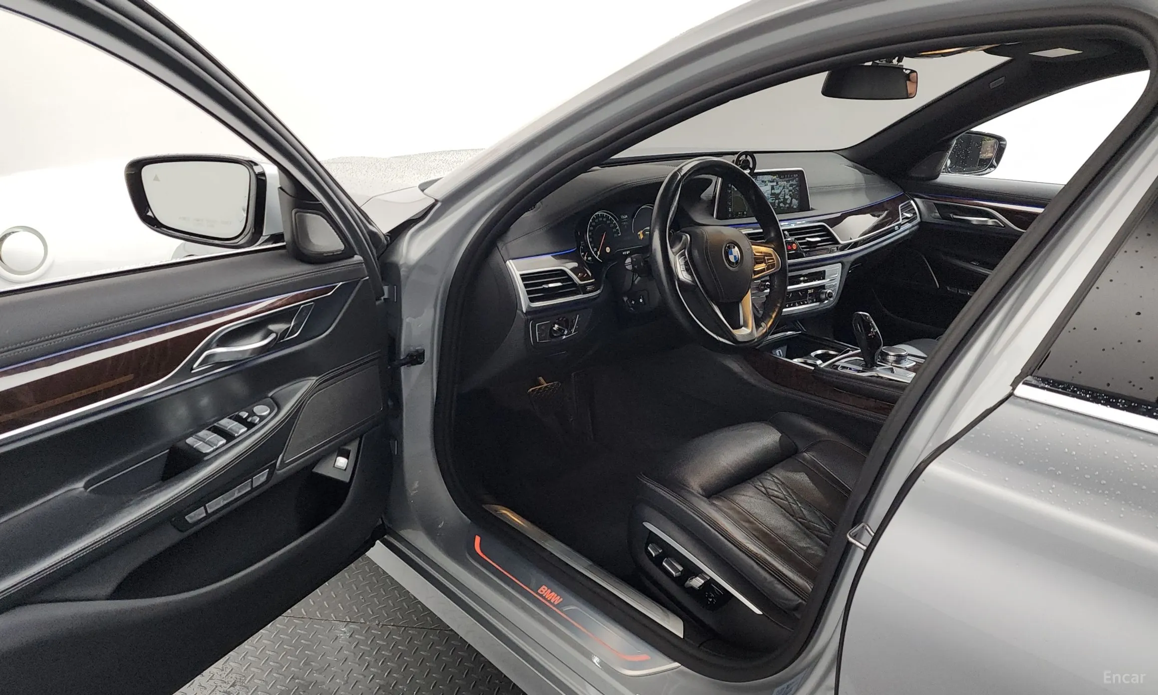 BMW 7 Series (G11) превью 10