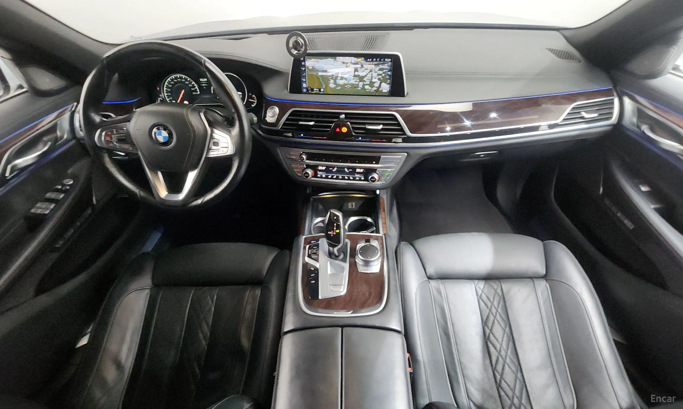 BMW 7 Series (G11) превью 7