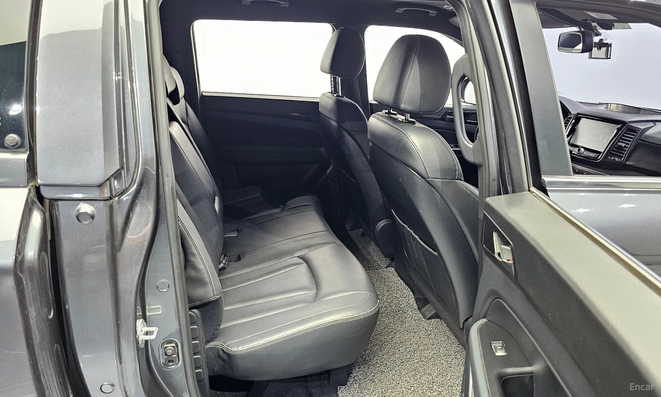 KG Mobility (SsangYong) Rexton Sports превью 12