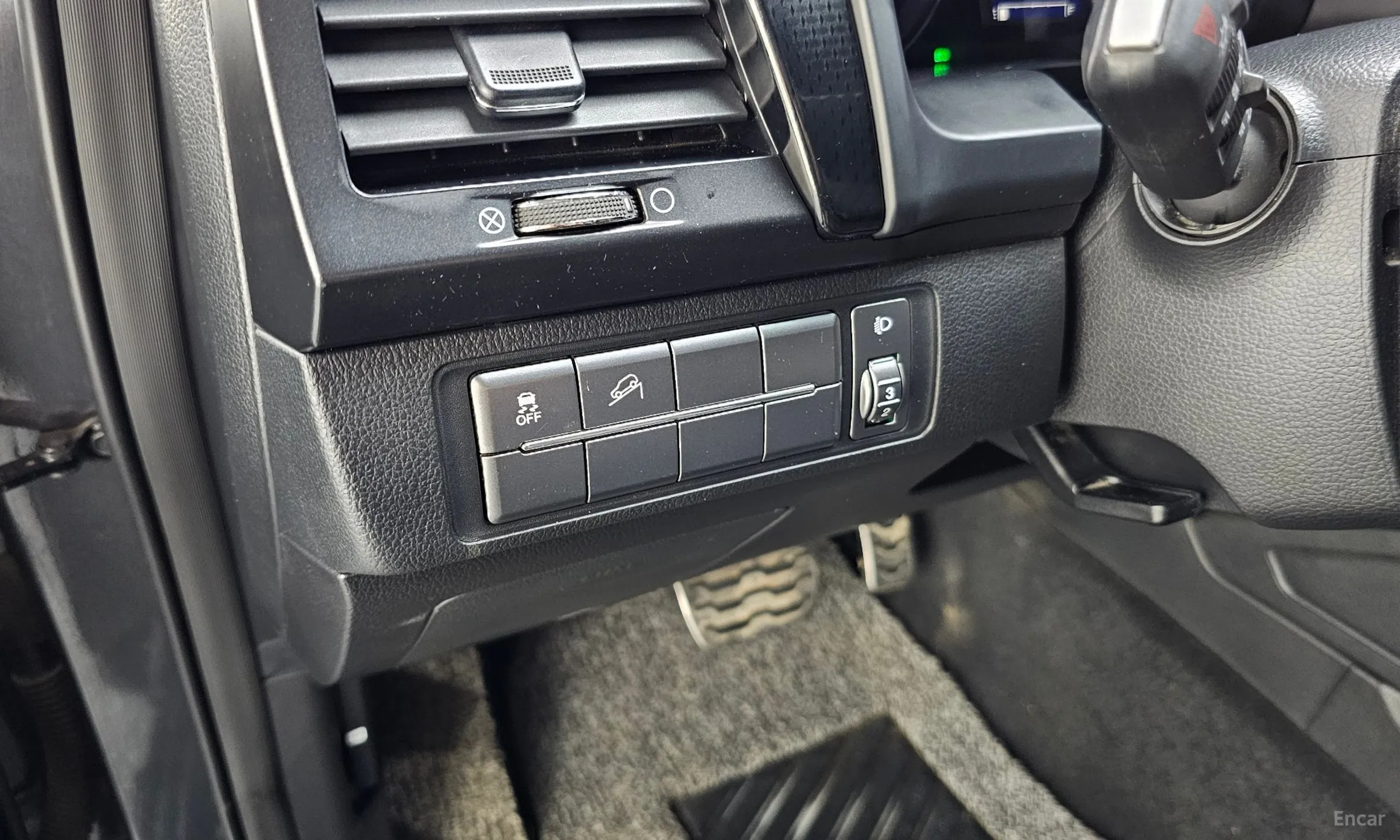 KG Mobility (SsangYong) Rexton Sports превью 19