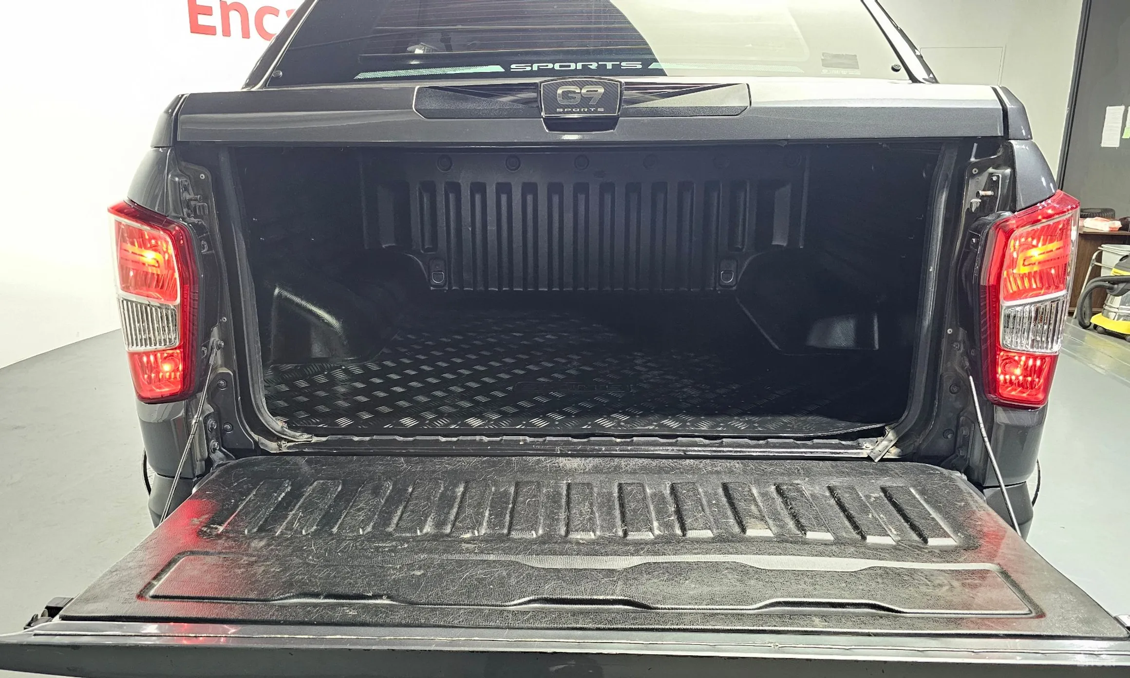 KG Mobility (SsangYong) Rexton Sports превью 20