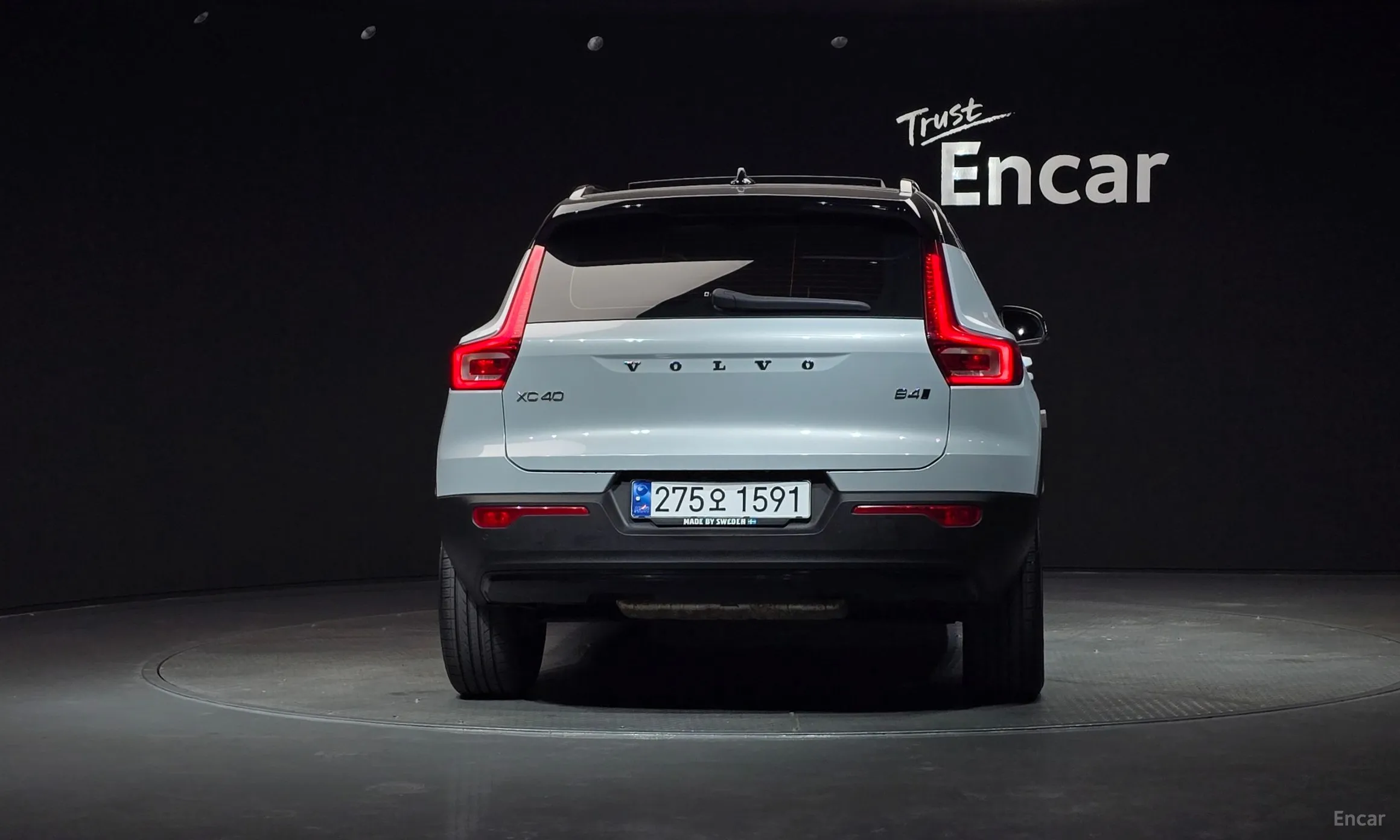 Volvo XC40 превью 4