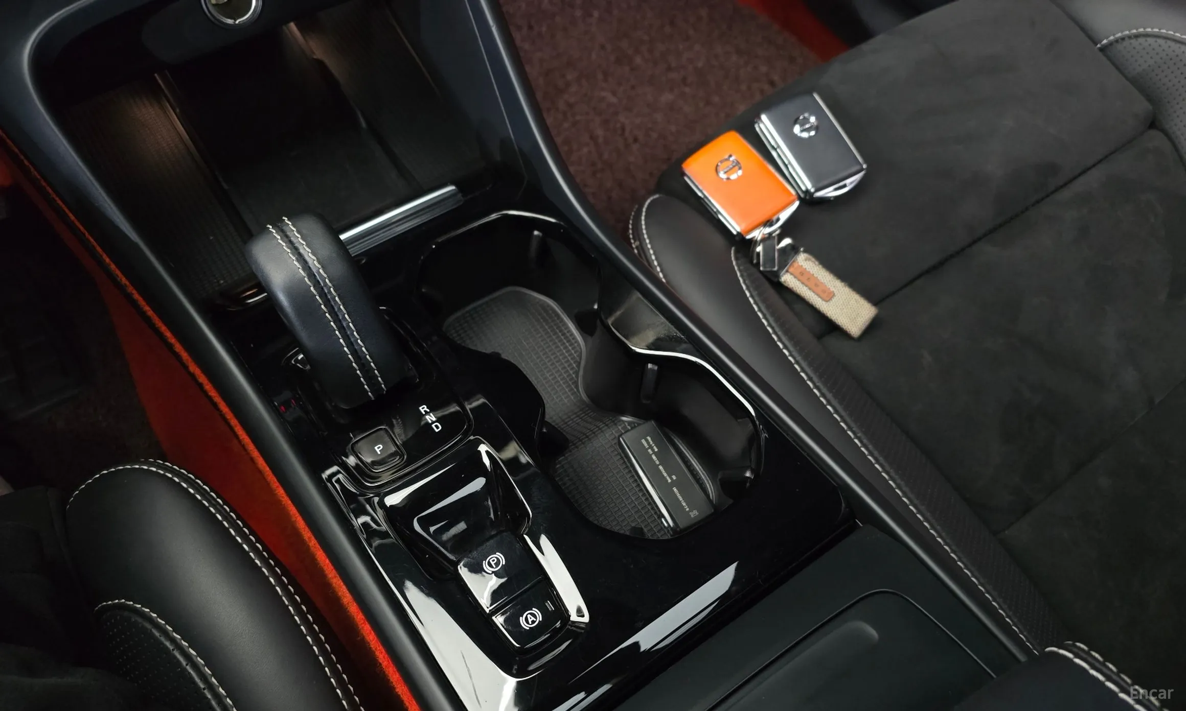 Volvo XC40 превью 9