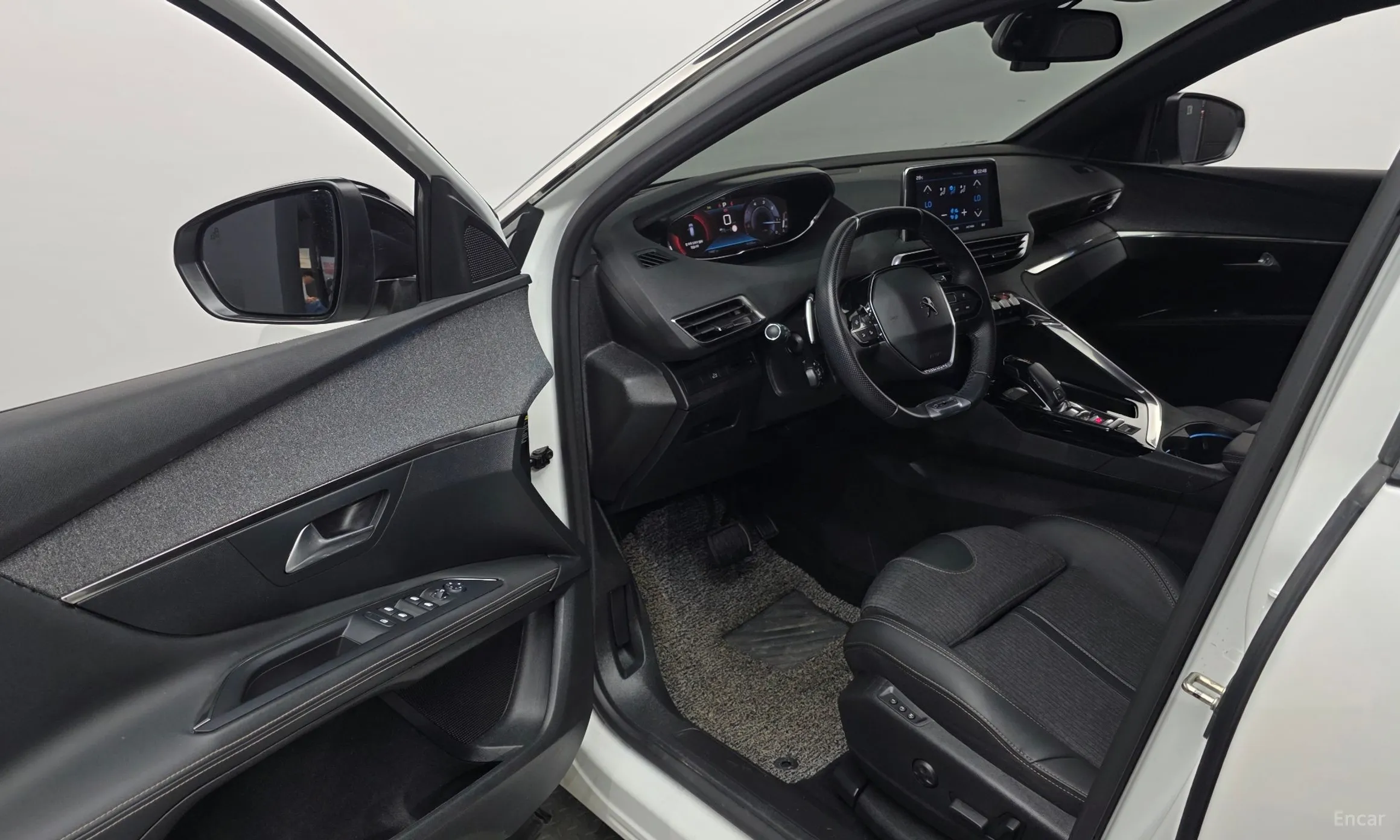Peugeot 3008 2nd generation превью 10