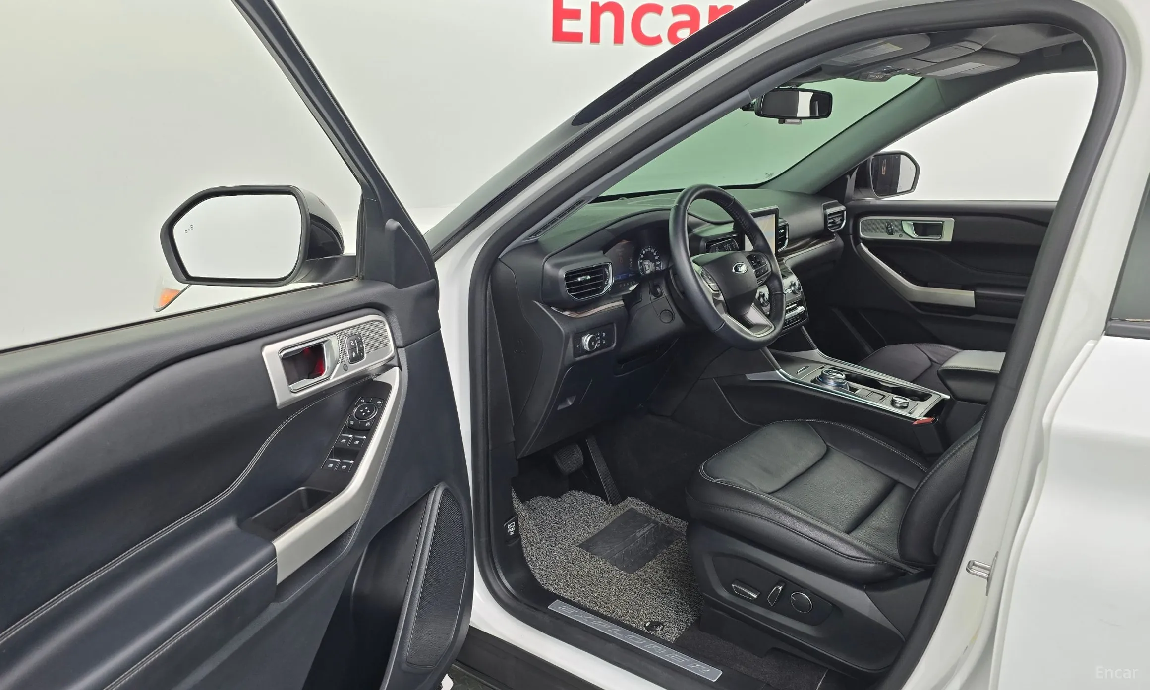 Ford Explorer 6th Generation превью 10