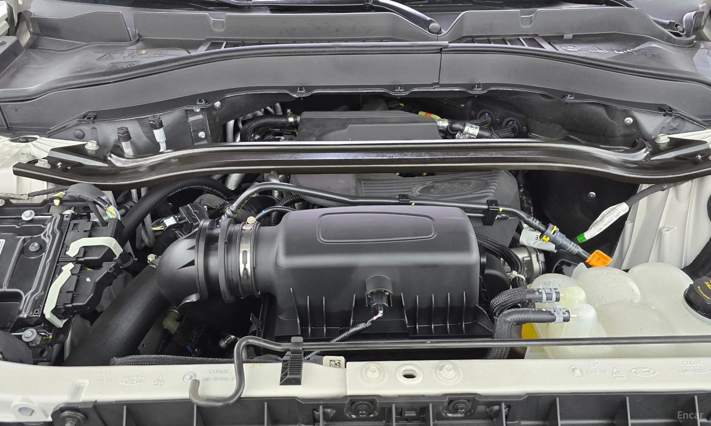 Ford Explorer 6th Generation превью 6