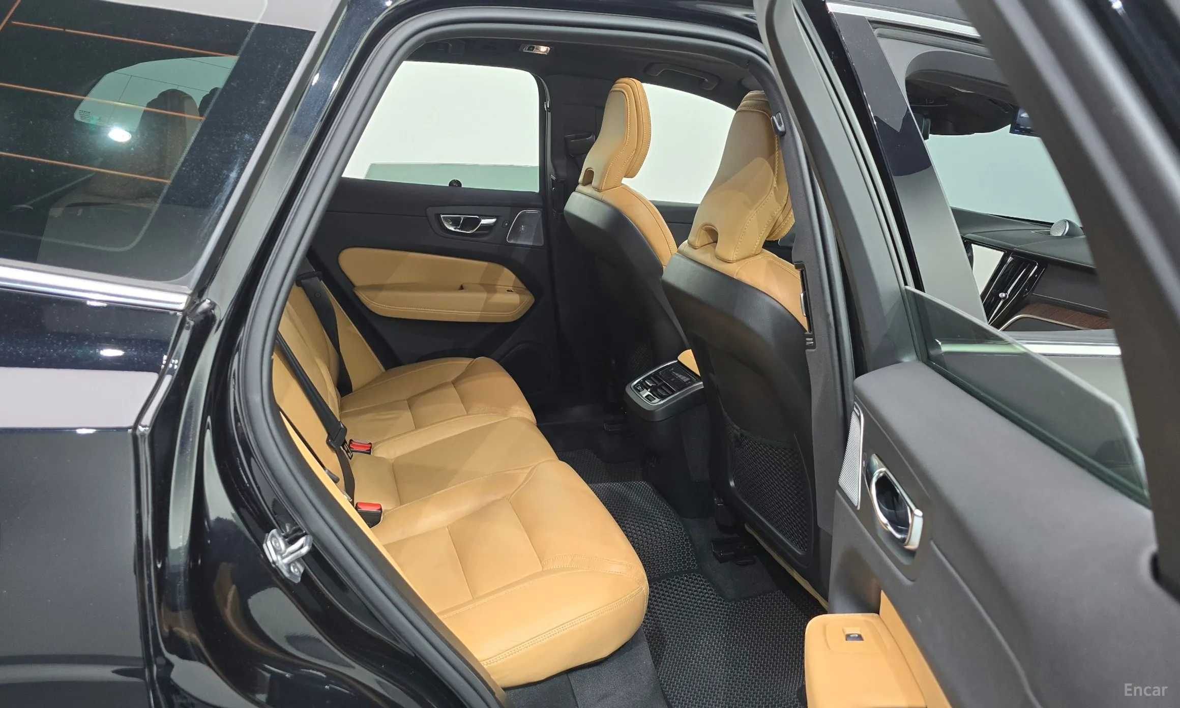 Volvo XC60 Gen 2 превью 11