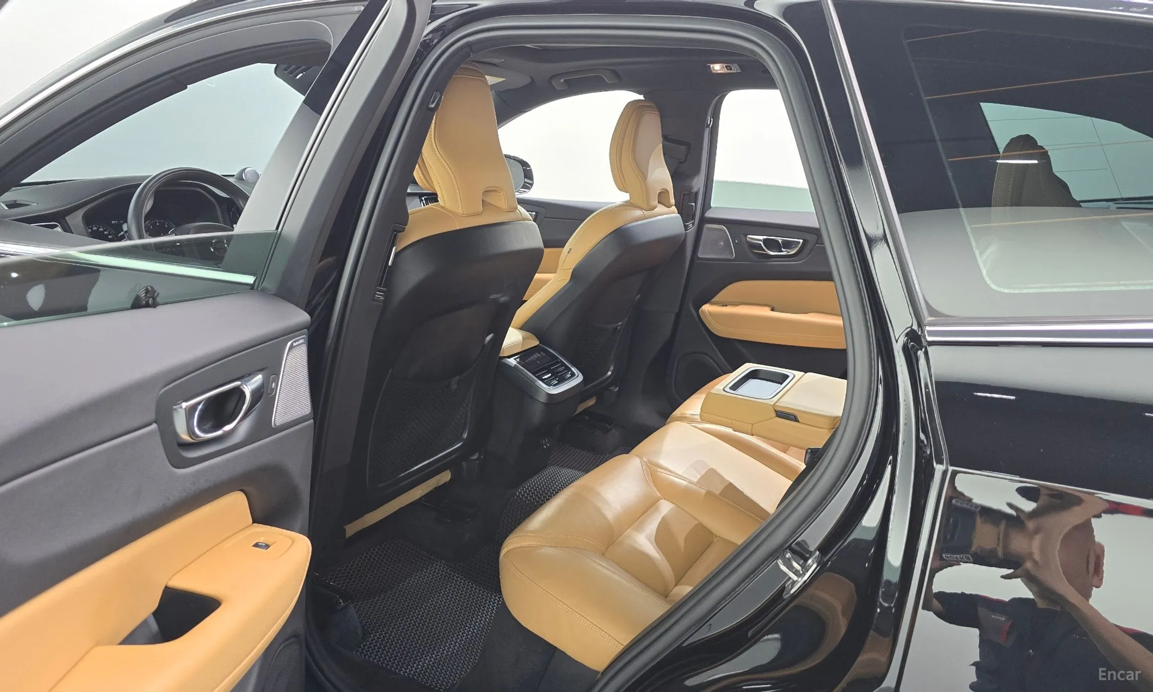 Volvo XC60 Gen 2 превью 12