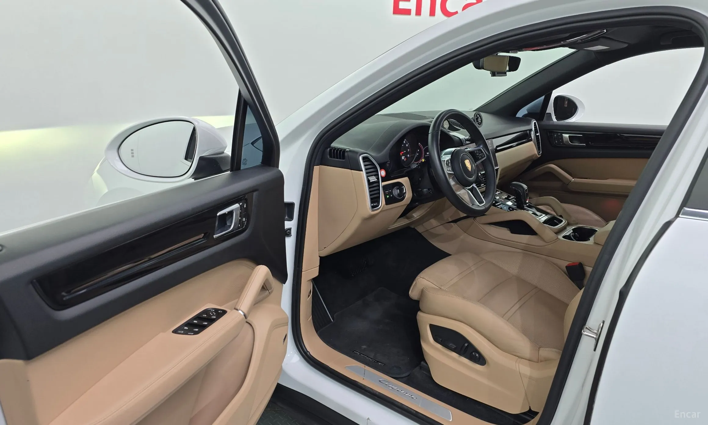 Porsche Cayenne (PO536) превью 10