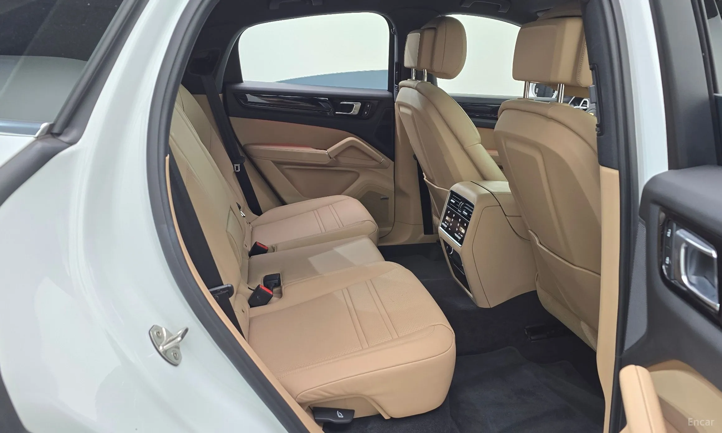Porsche Cayenne (PO536) превью 11