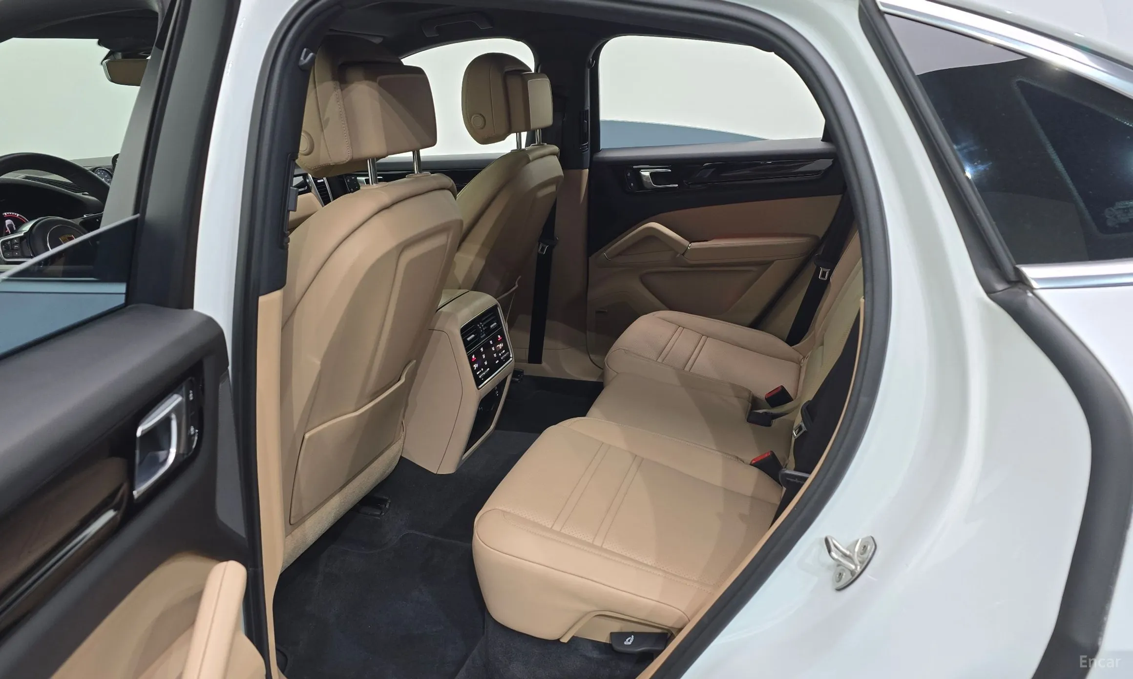 Porsche Cayenne (PO536) превью 19