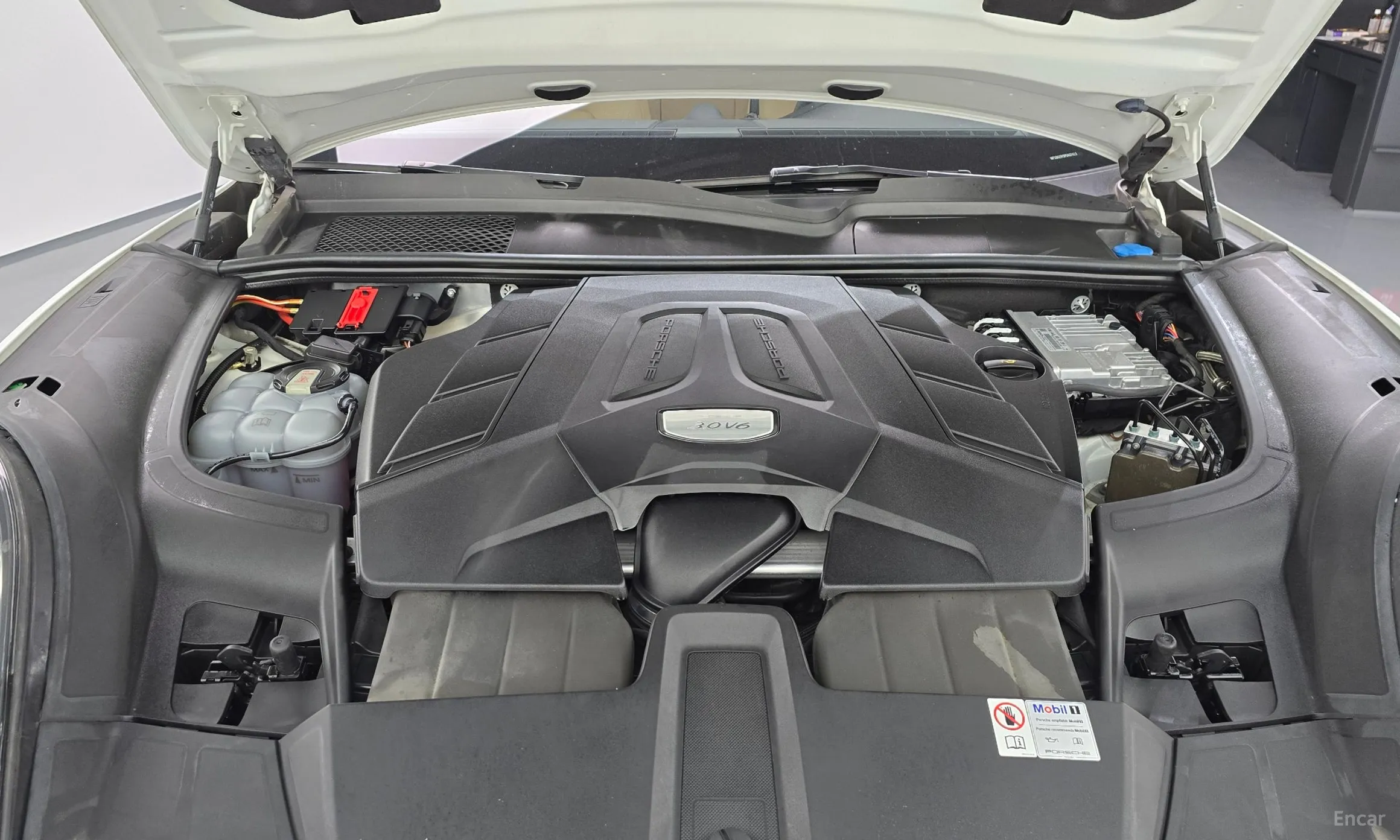 Porsche Cayenne (PO536) превью 6