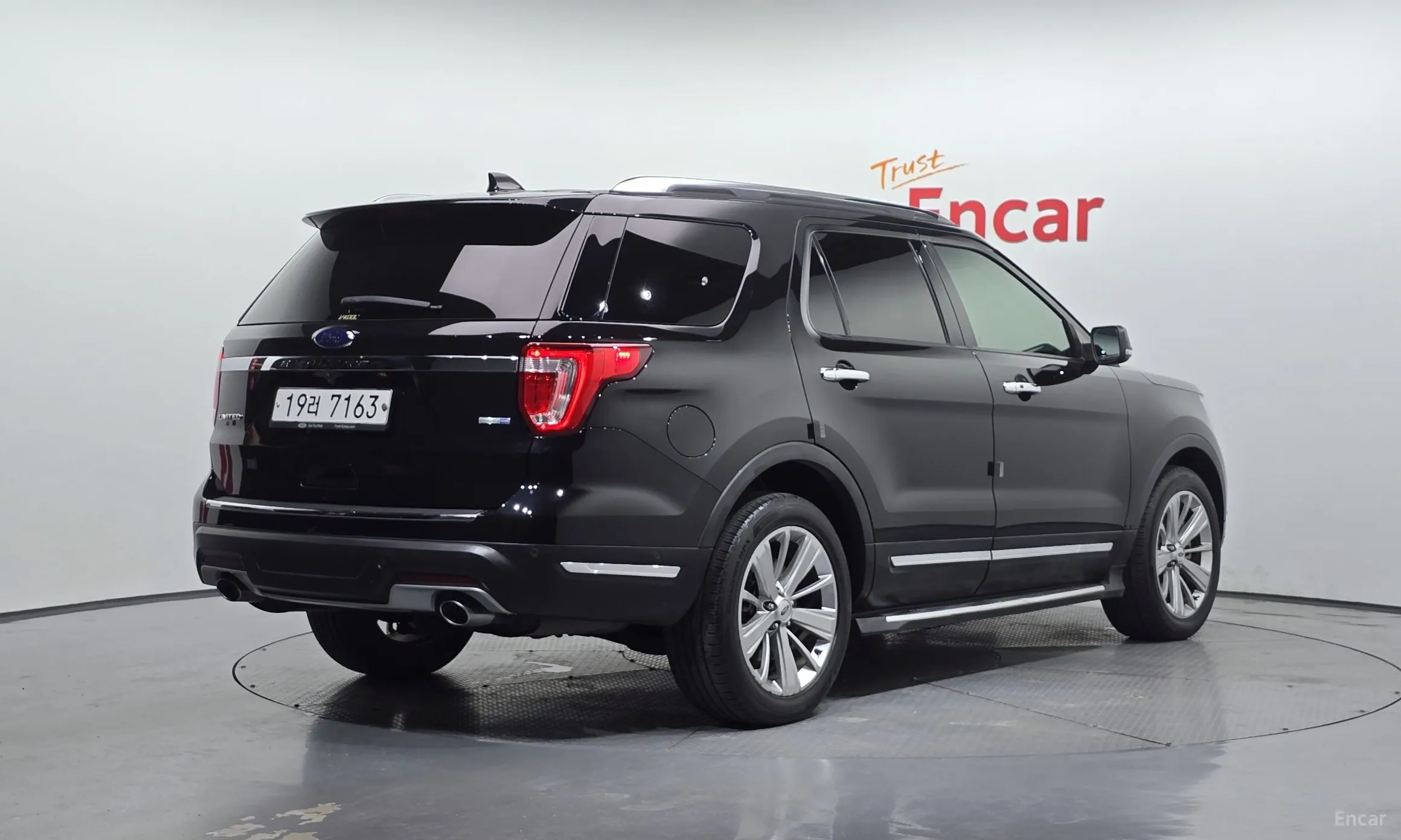 Ford Explorer превью 2